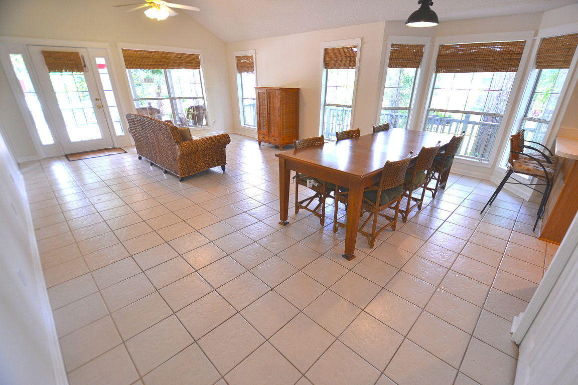 PINE GARDEN UNREC - Residential