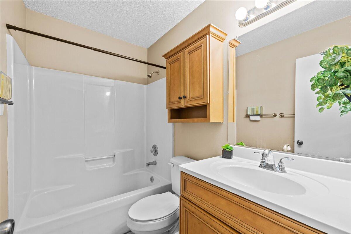 COUNTRYVIEW ESTATES - Residential