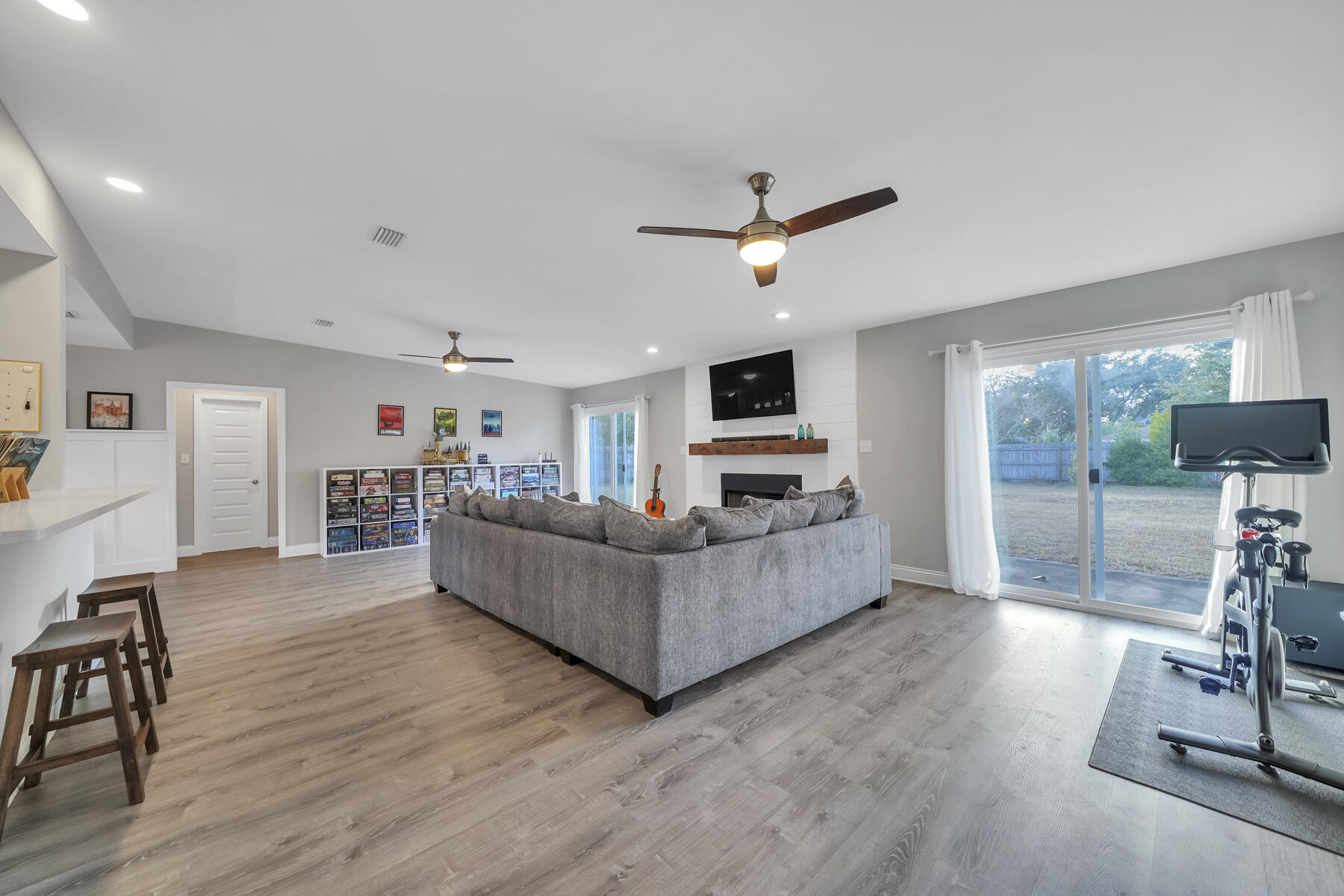 CALHOUN S/D TO DESTIN - Residential