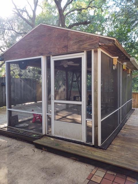 BAYOU WOODS 4TH ADDN LOT 16 - Residential