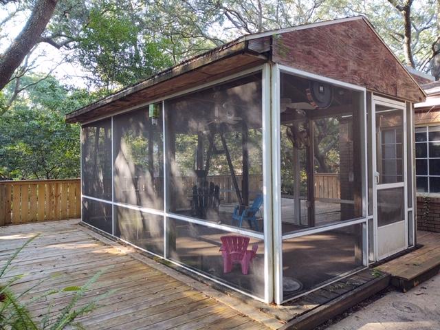 BAYOU WOODS 4TH ADDN LOT 16 - Residential