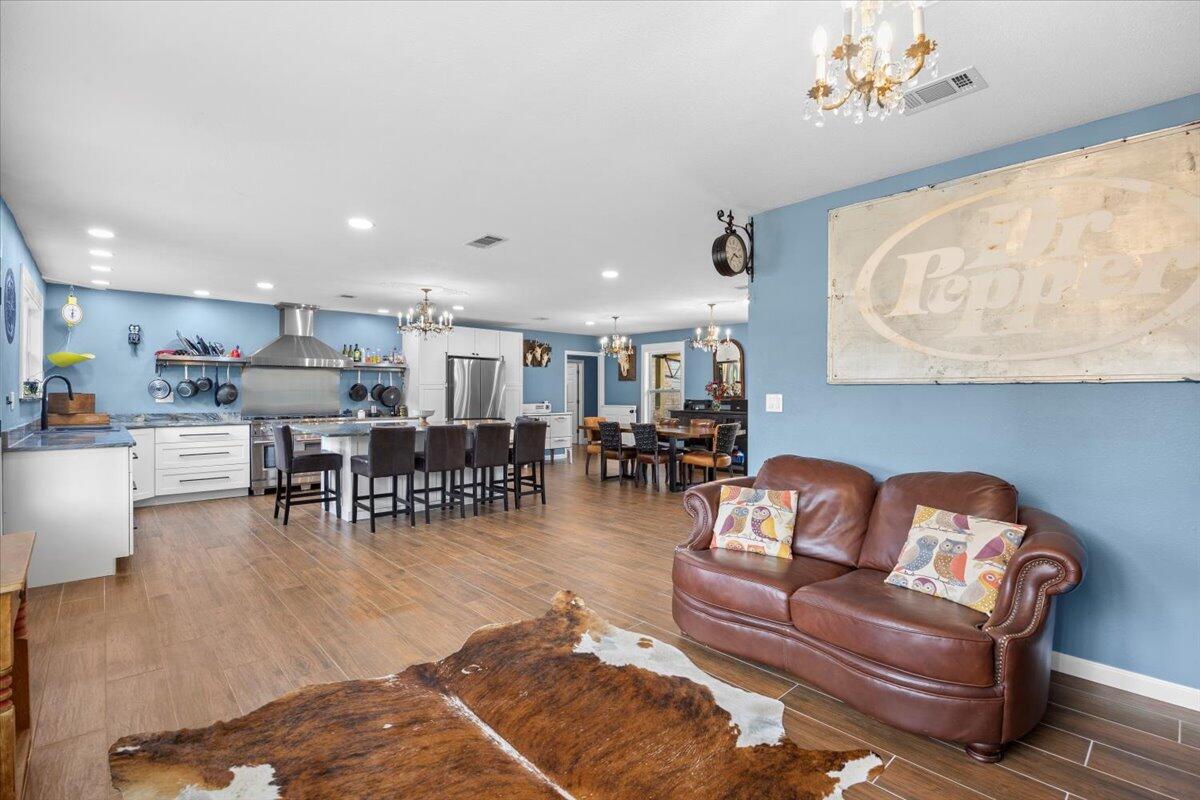 NO RECORDED SUBDIVISION - Residential