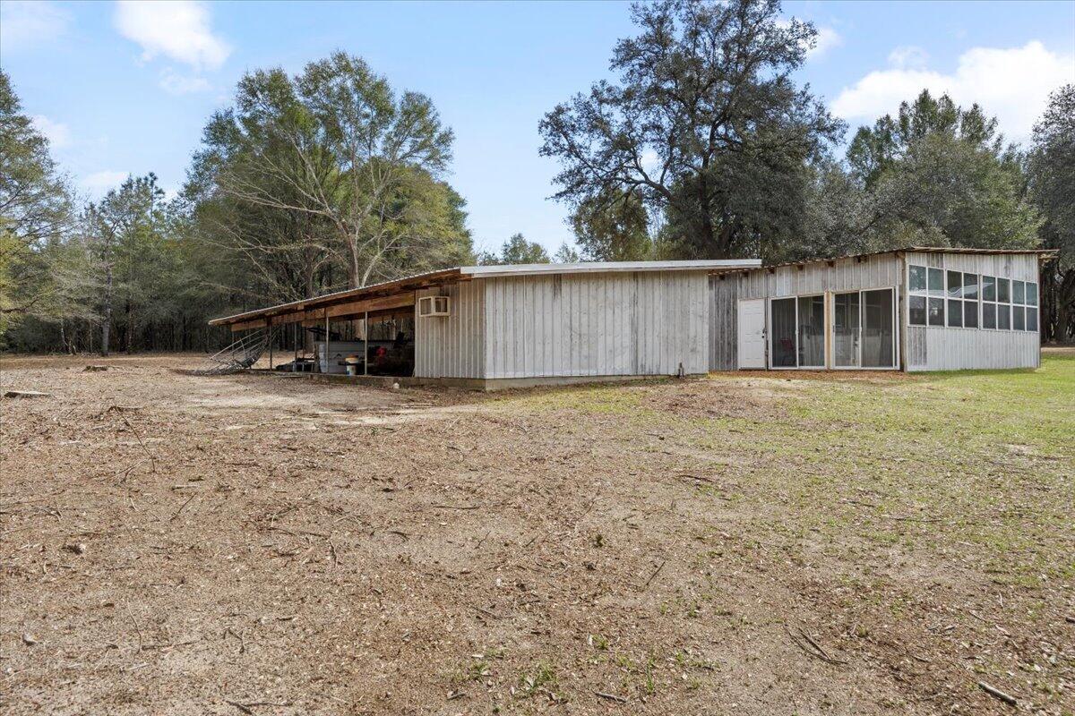NO RECORDED SUBDIVISION - Residential