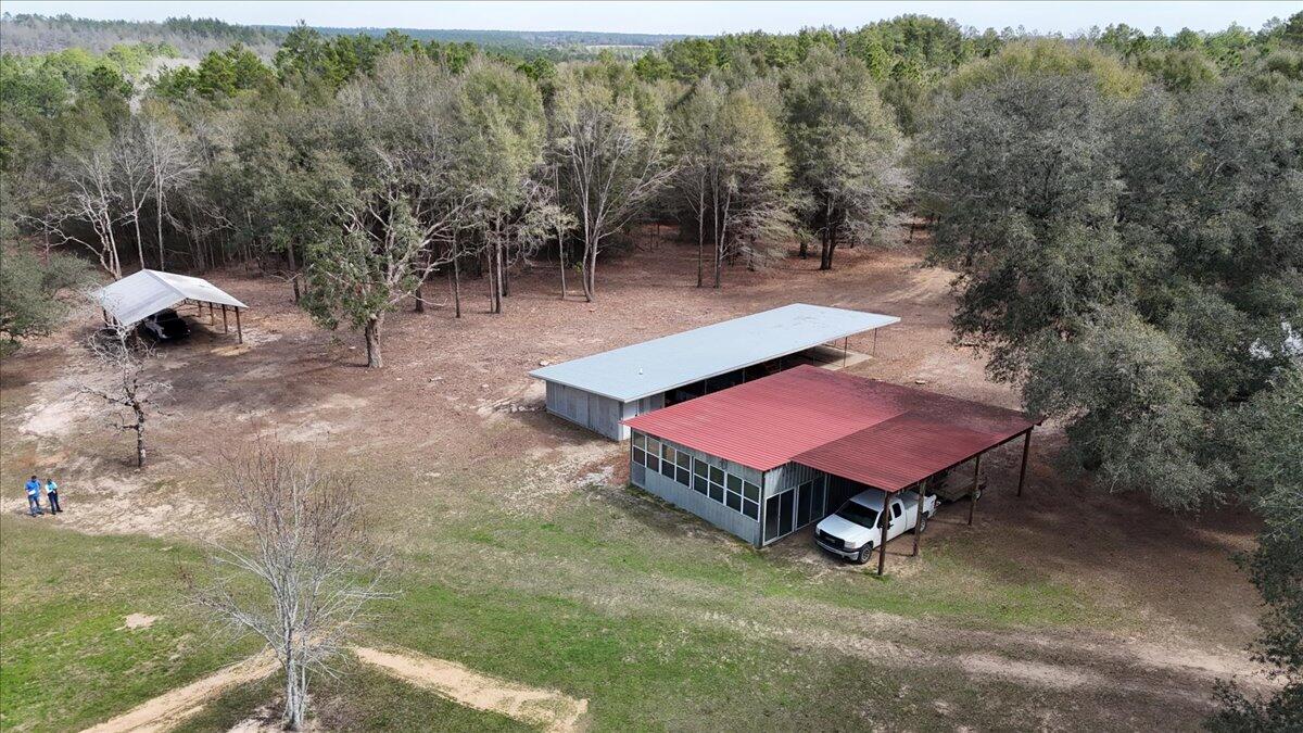 NO RECORDED SUBDIVISION - Residential