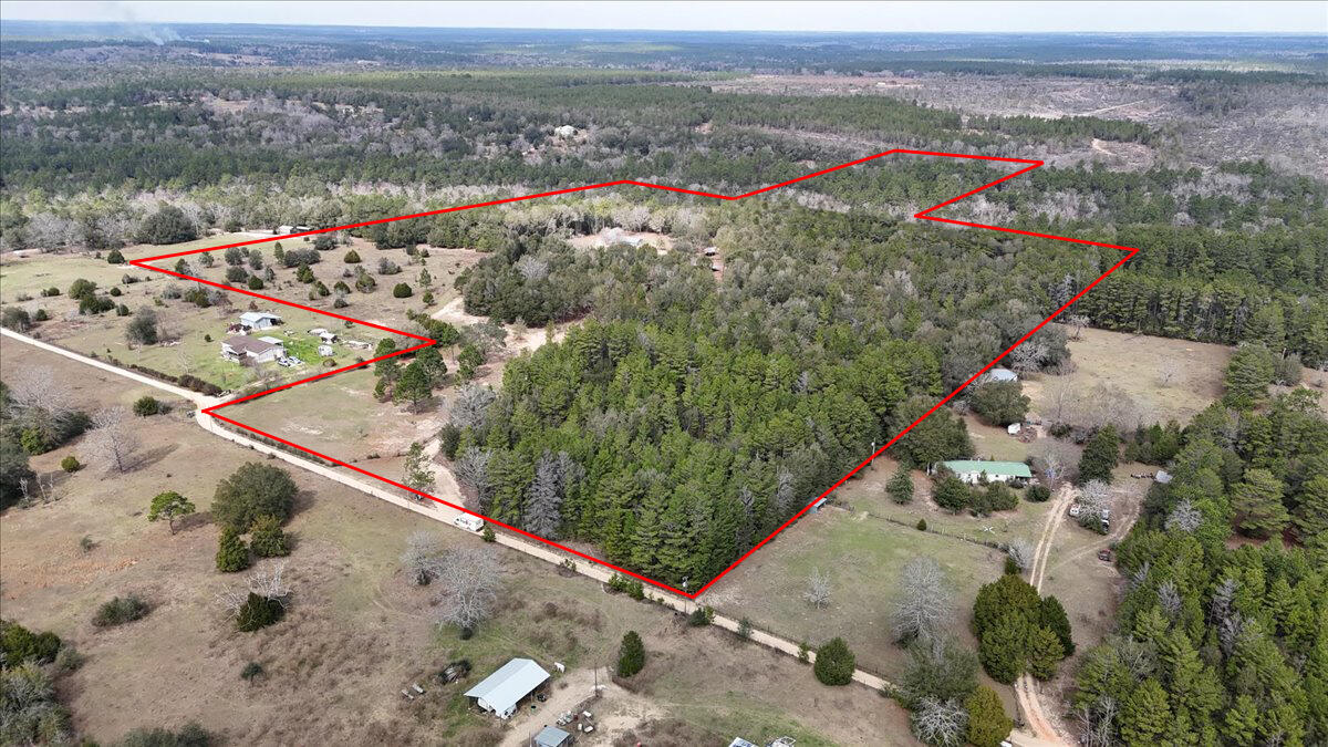 NO RECORDED SUBDIVISION - Residential