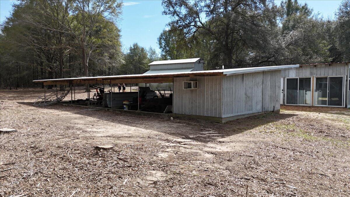 NO RECORDED SUBDIVISION - Residential