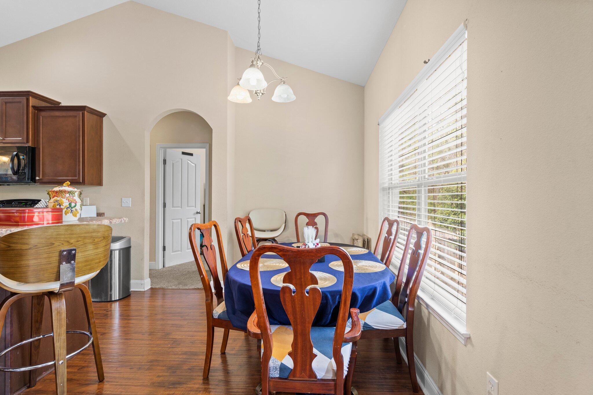 ROLLING RIDGE - Residential