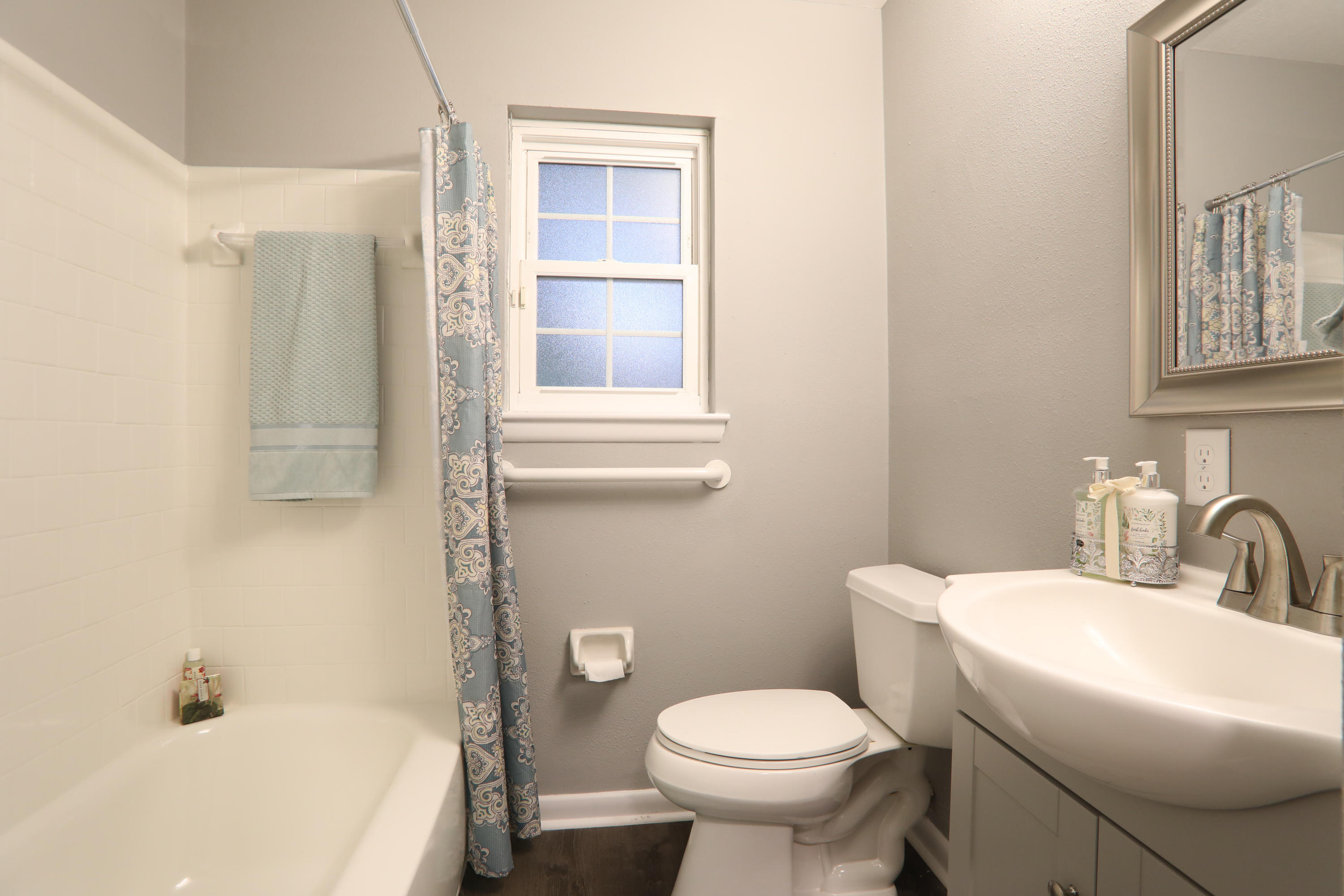 GARNIERS ADDS 1-7 (242208.00) - Residential