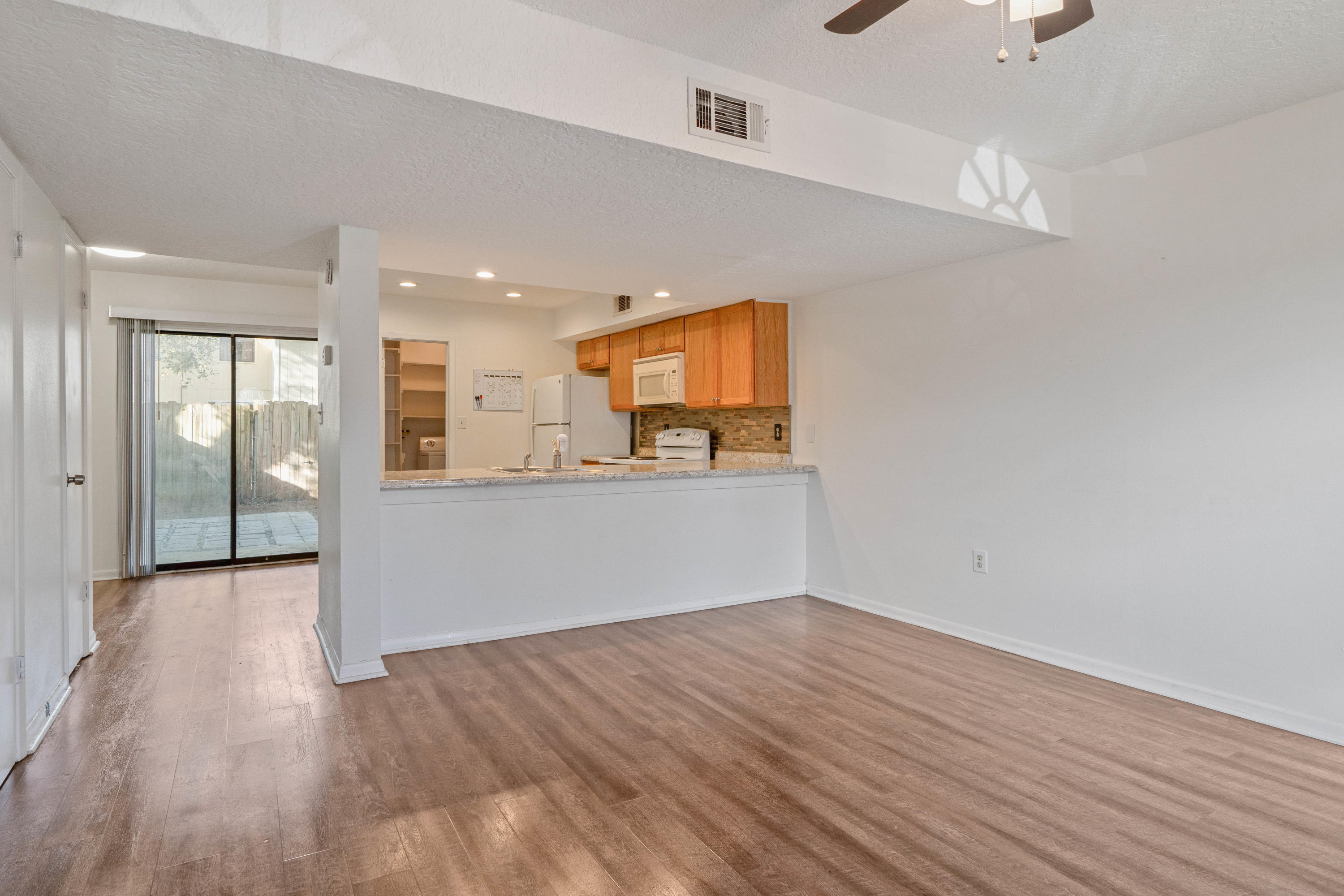 Viking Manor Ph 1 - Residential