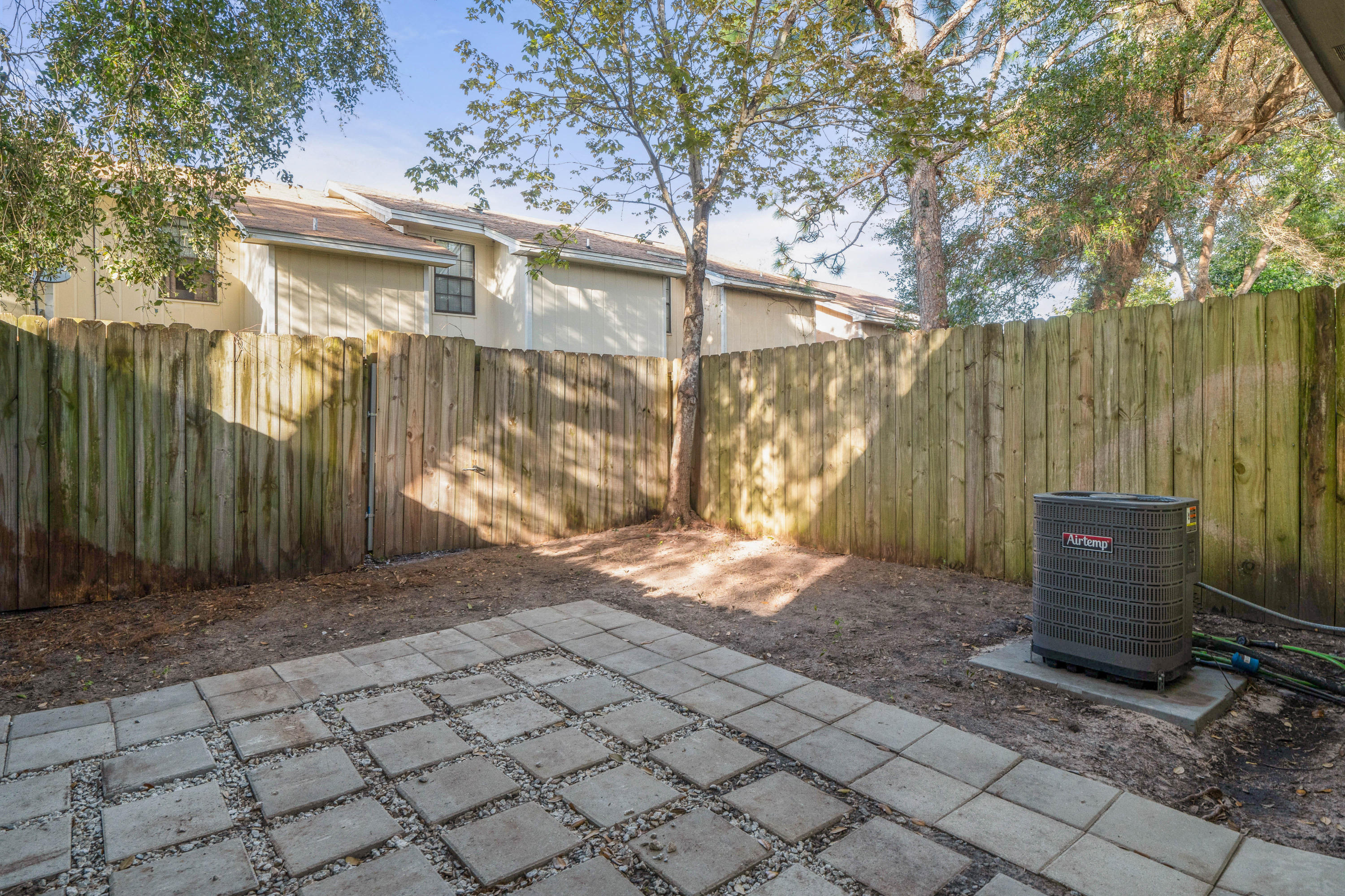 Viking Manor Ph 1 - Residential