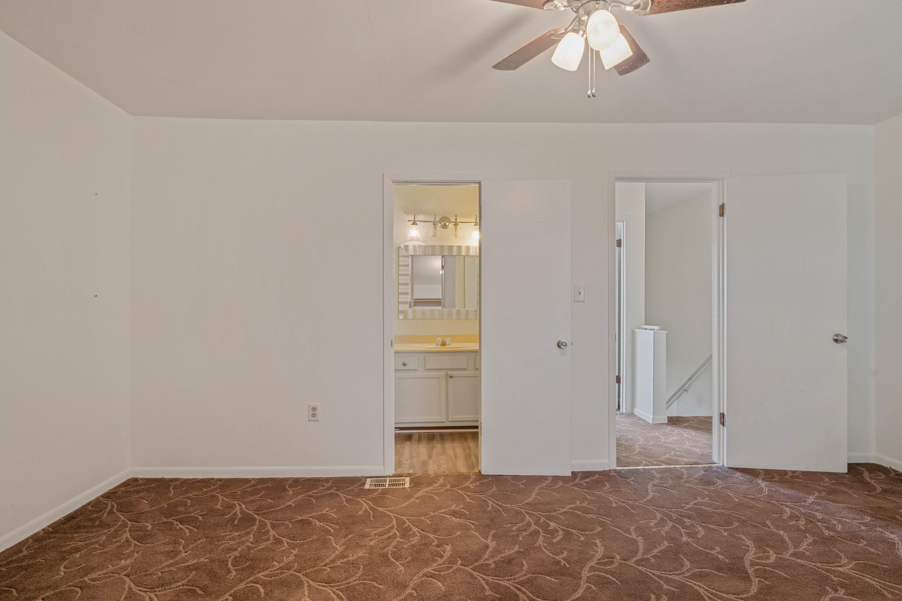 Viking Manor Ph 1 - Residential