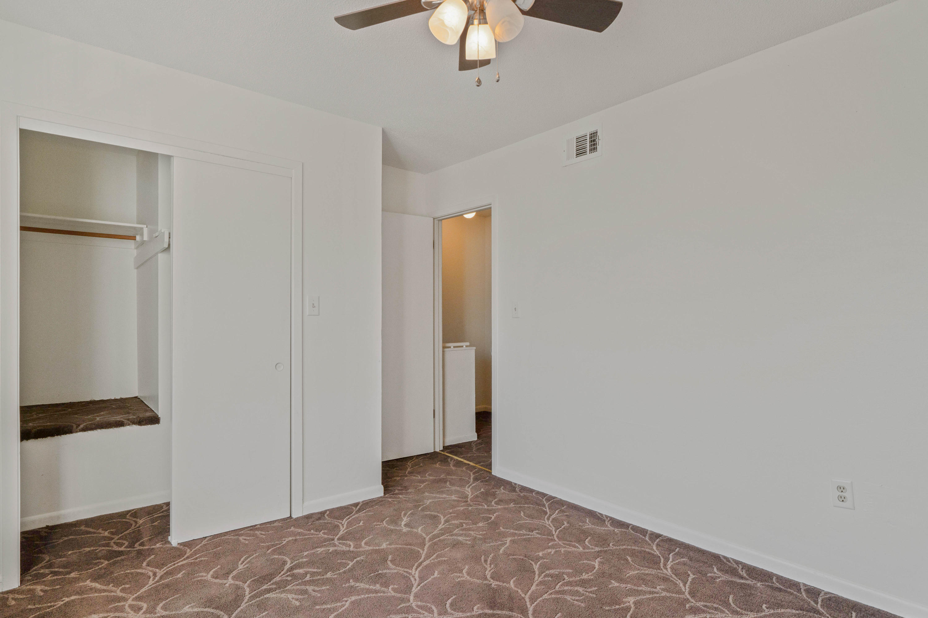 Viking Manor Ph 1 - Residential