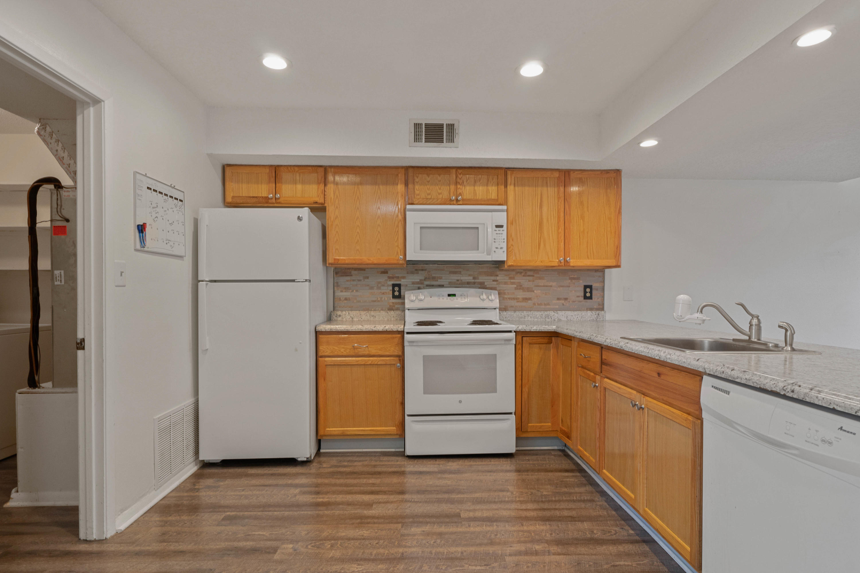 Viking Manor Ph 1 - Residential