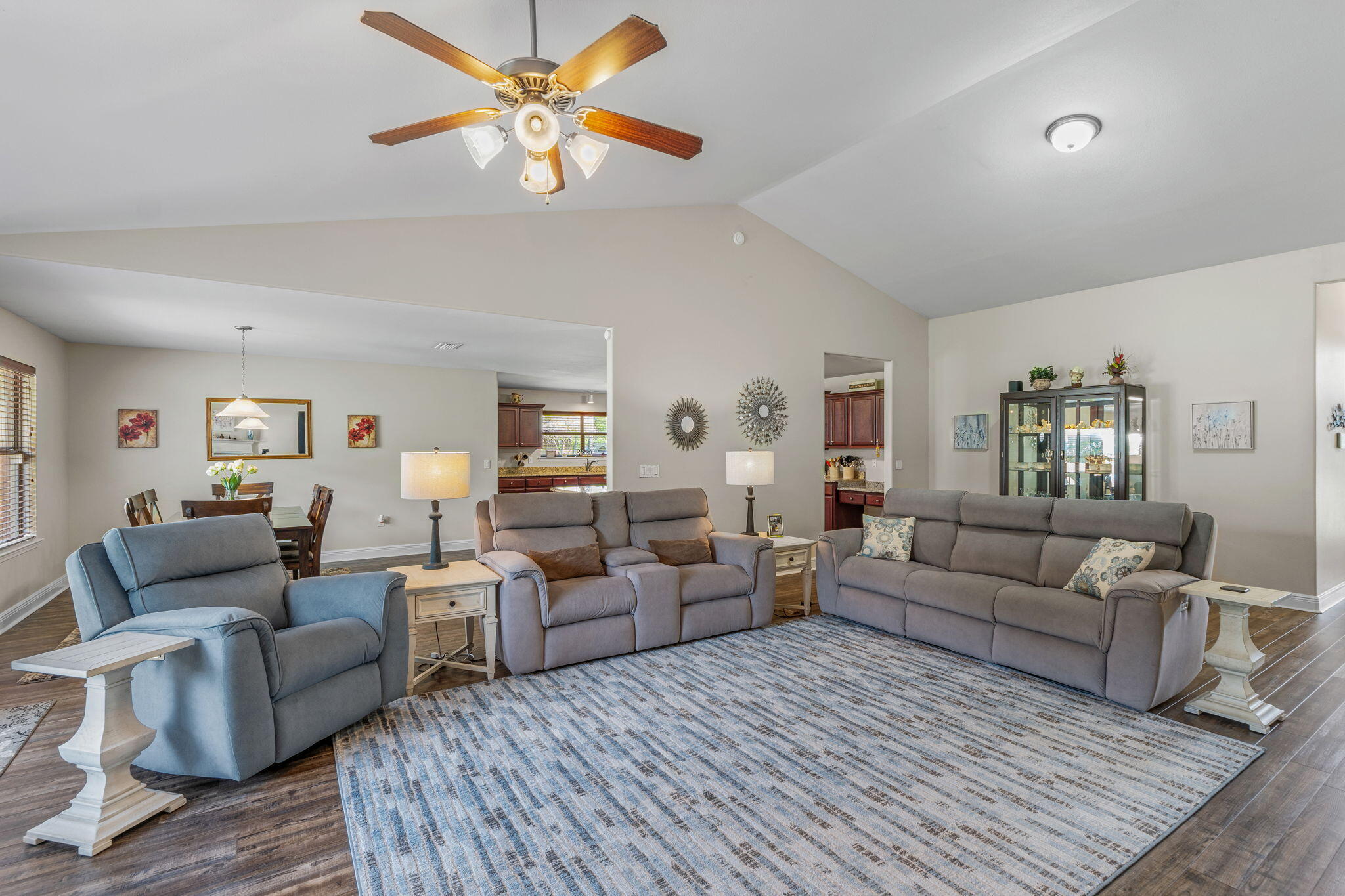 HOLLEY BY THE SEA - Residential