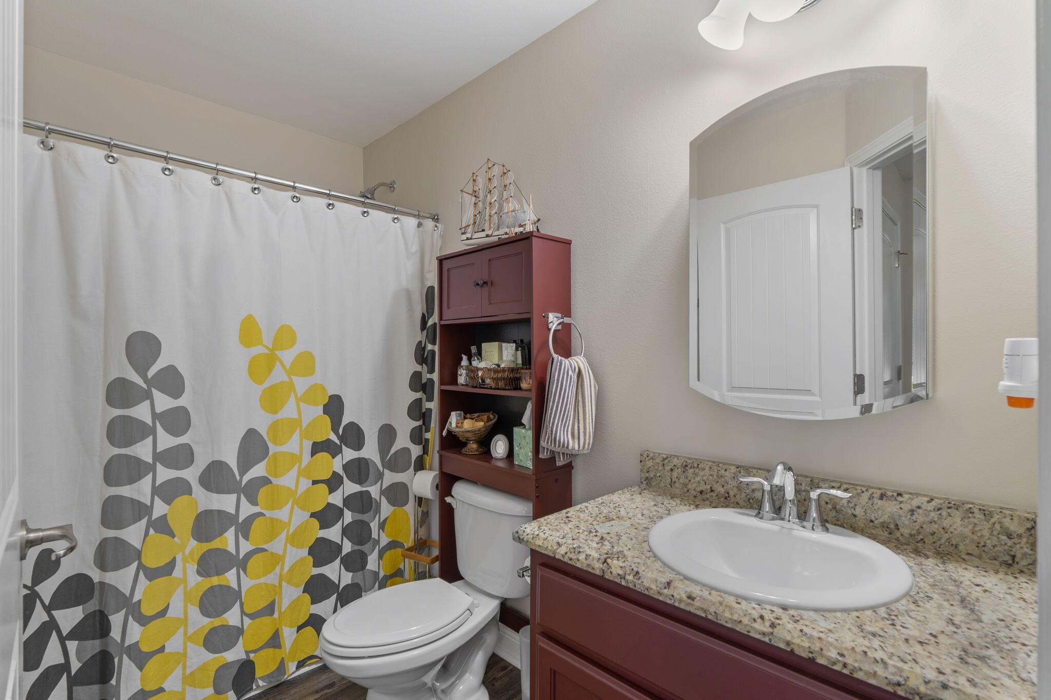 HOLLEY BY THE SEA - Residential