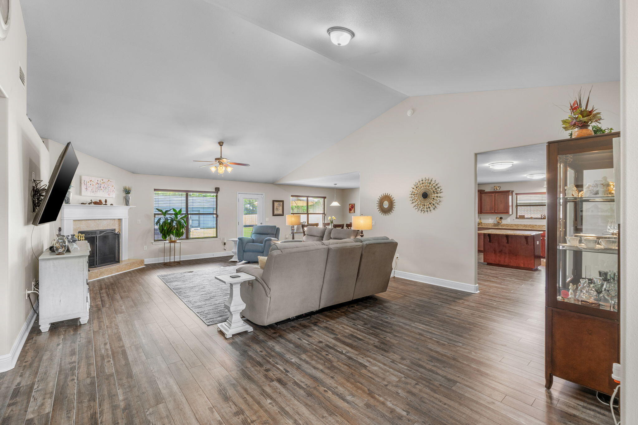 HOLLEY BY THE SEA - Residential