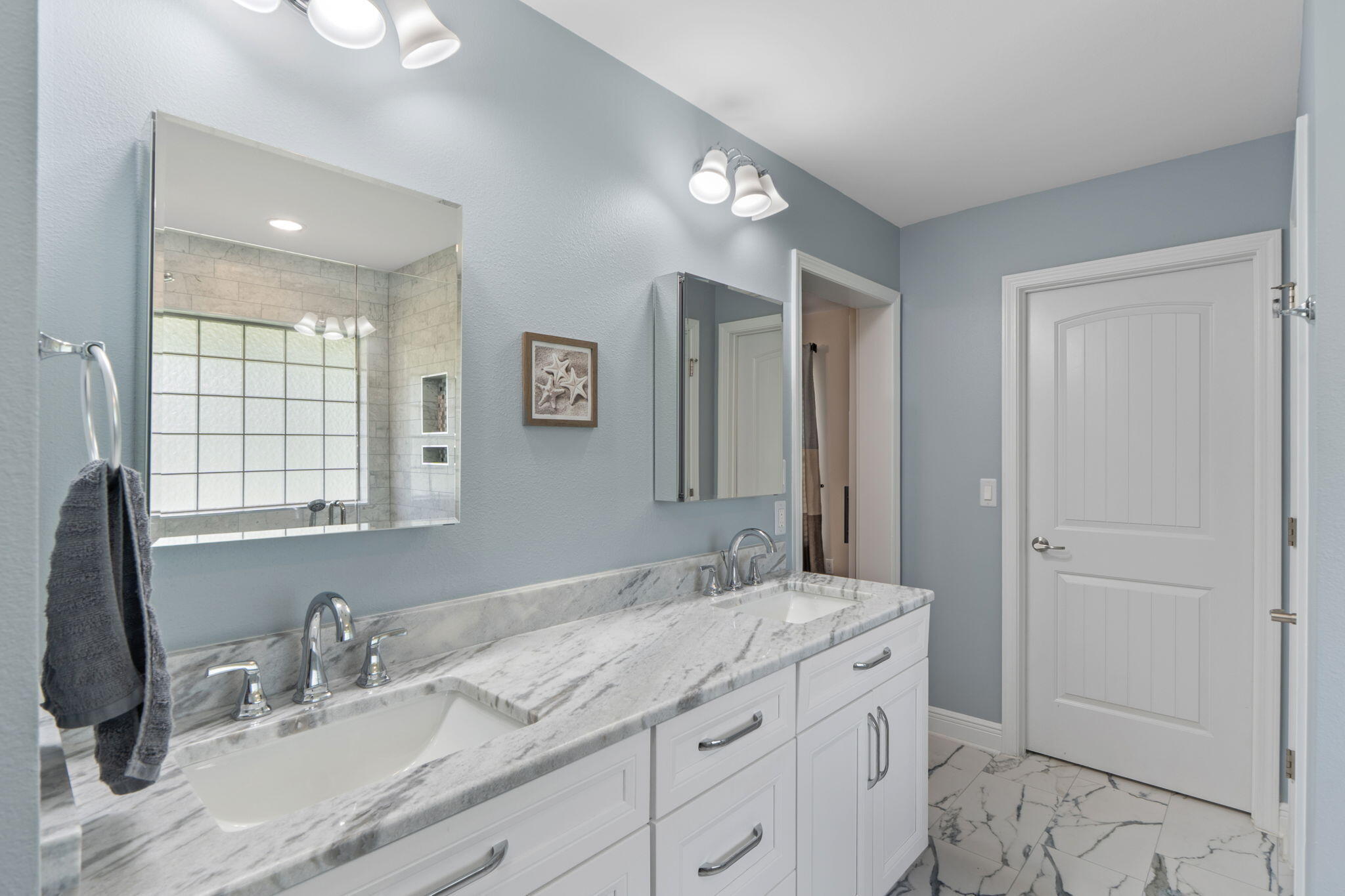 HOLLEY BY THE SEA - Residential