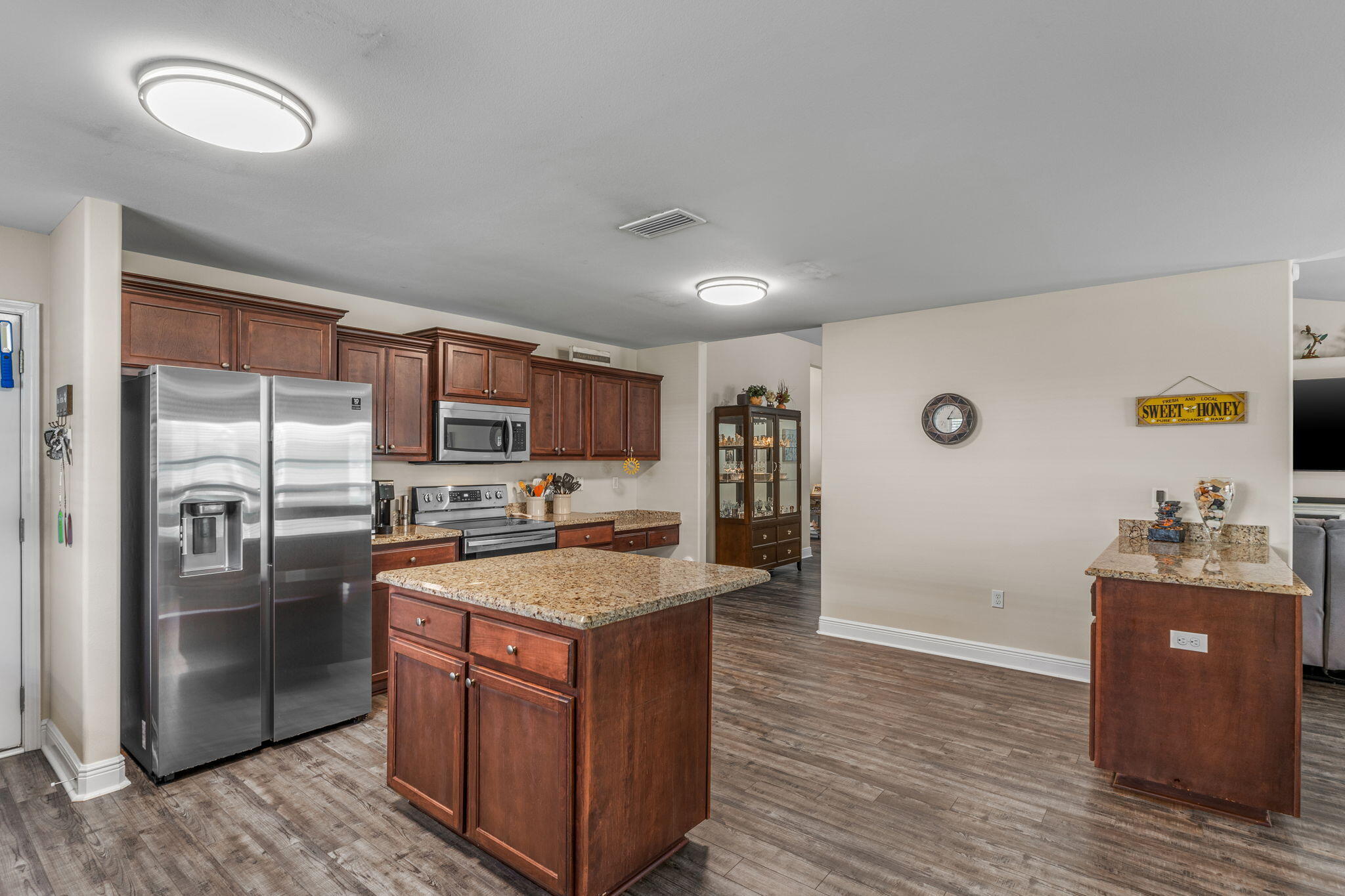 HOLLEY BY THE SEA - Residential
