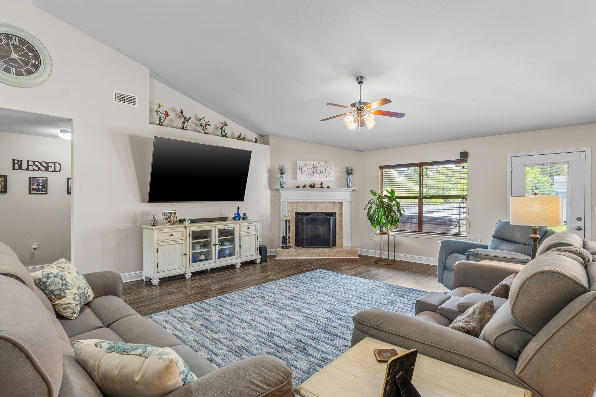 HOLLEY BY THE SEA - Residential