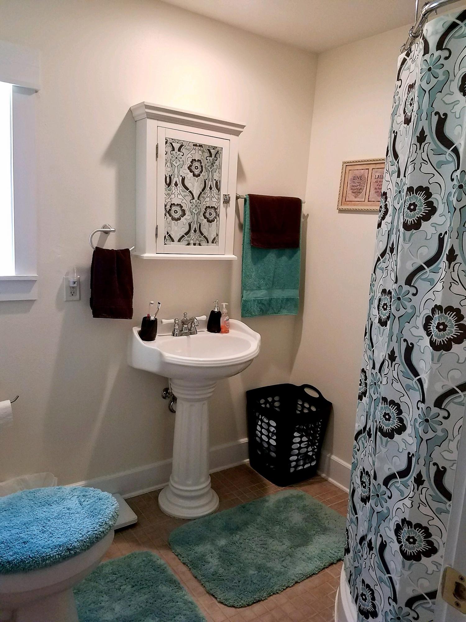 LAKE HOLLEY ESTATES - Residential