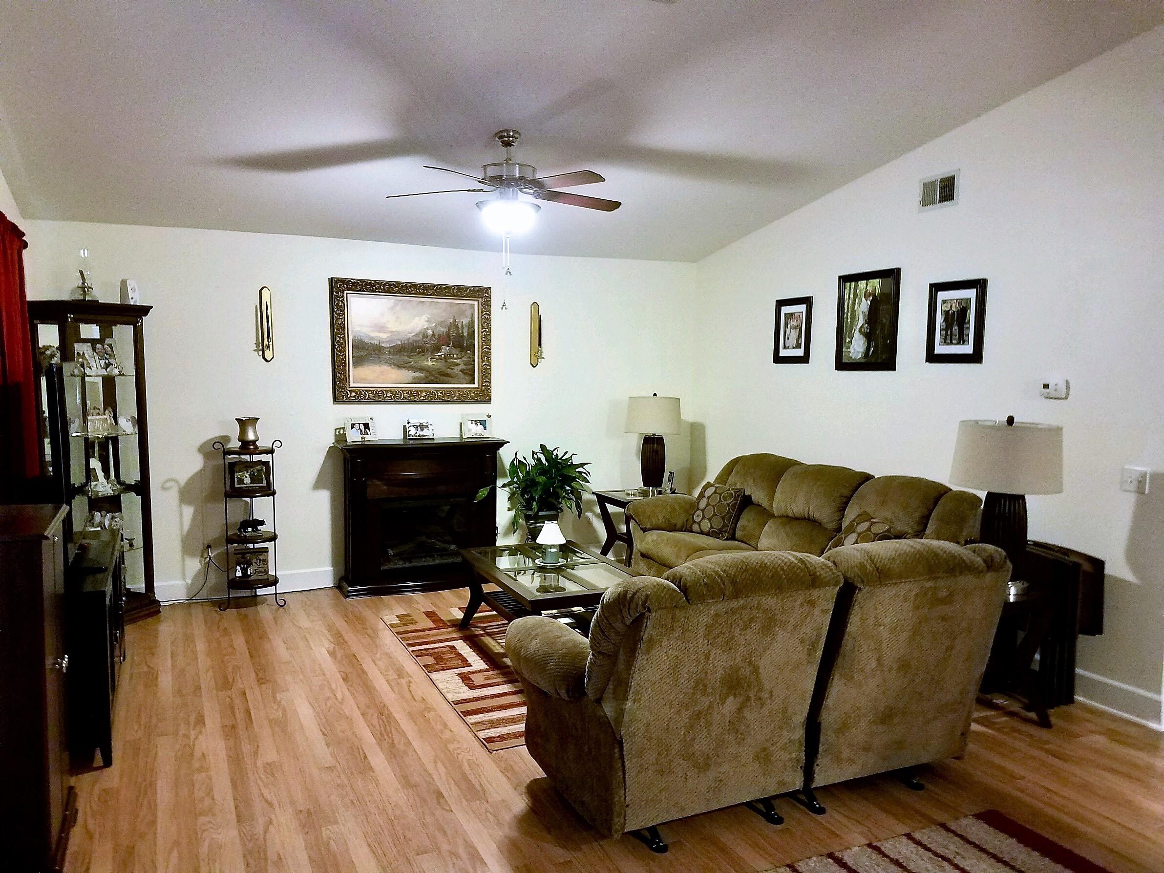 LAKE HOLLEY ESTATES - Residential