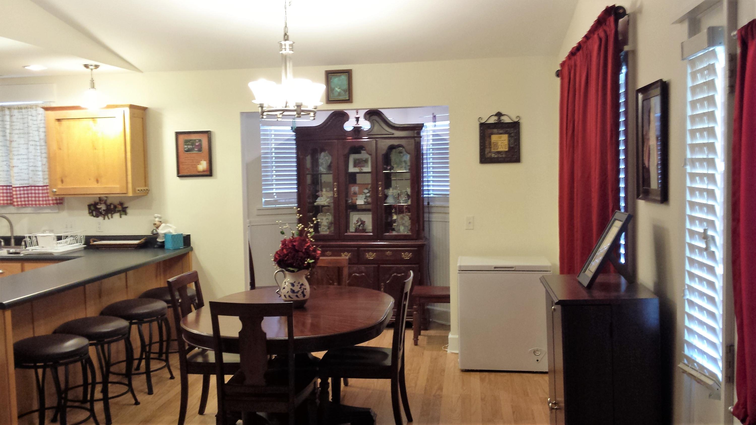 LAKE HOLLEY ESTATES - Residential