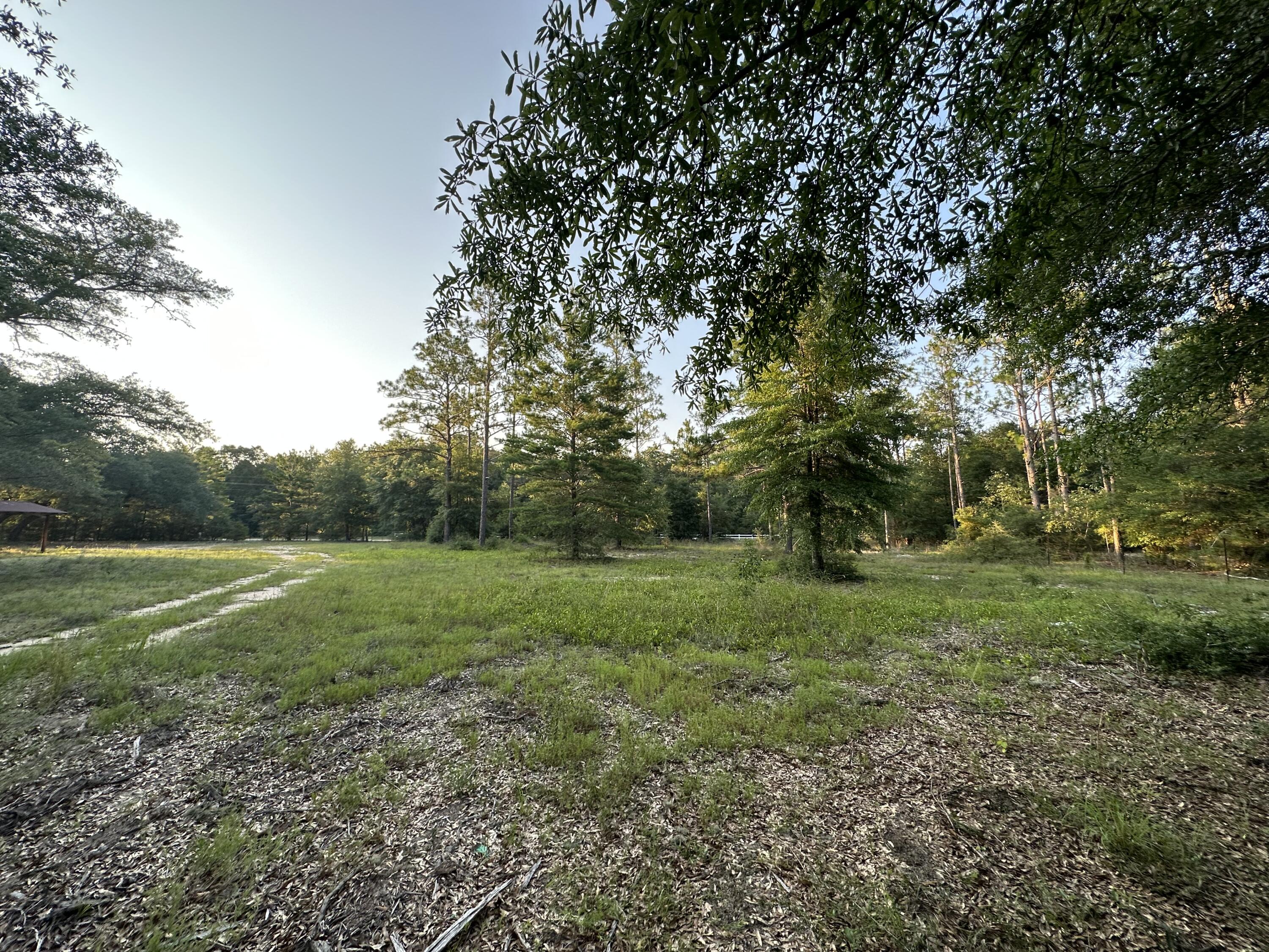 METES & BOUNDS - Land