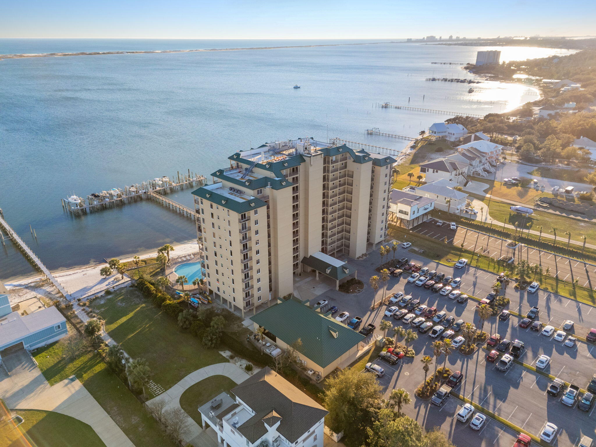 Snug Harbour - Residential