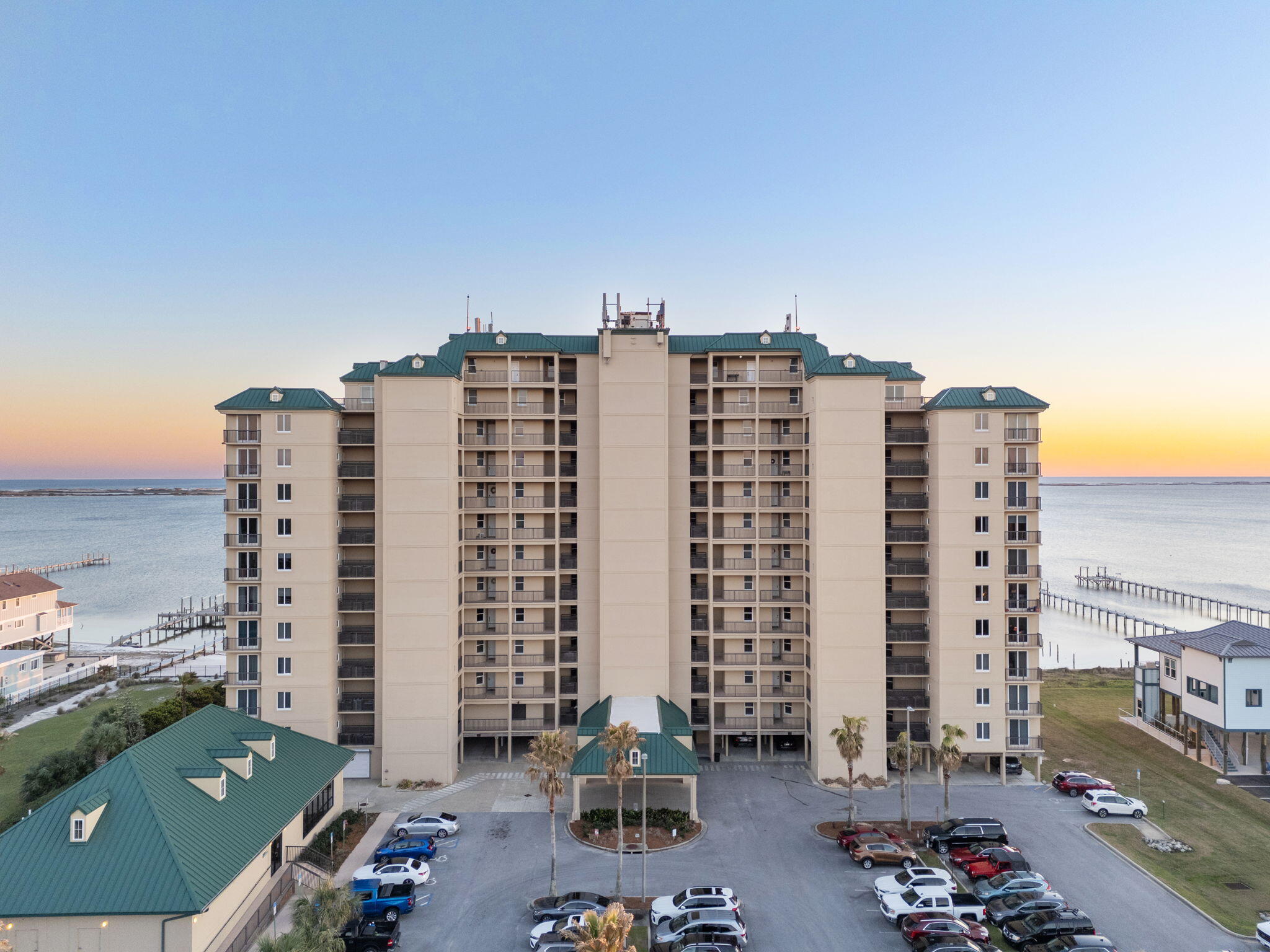 Snug Harbour - Residential