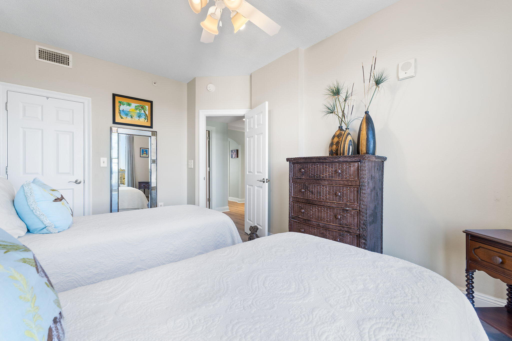 Snug Harbour - Residential