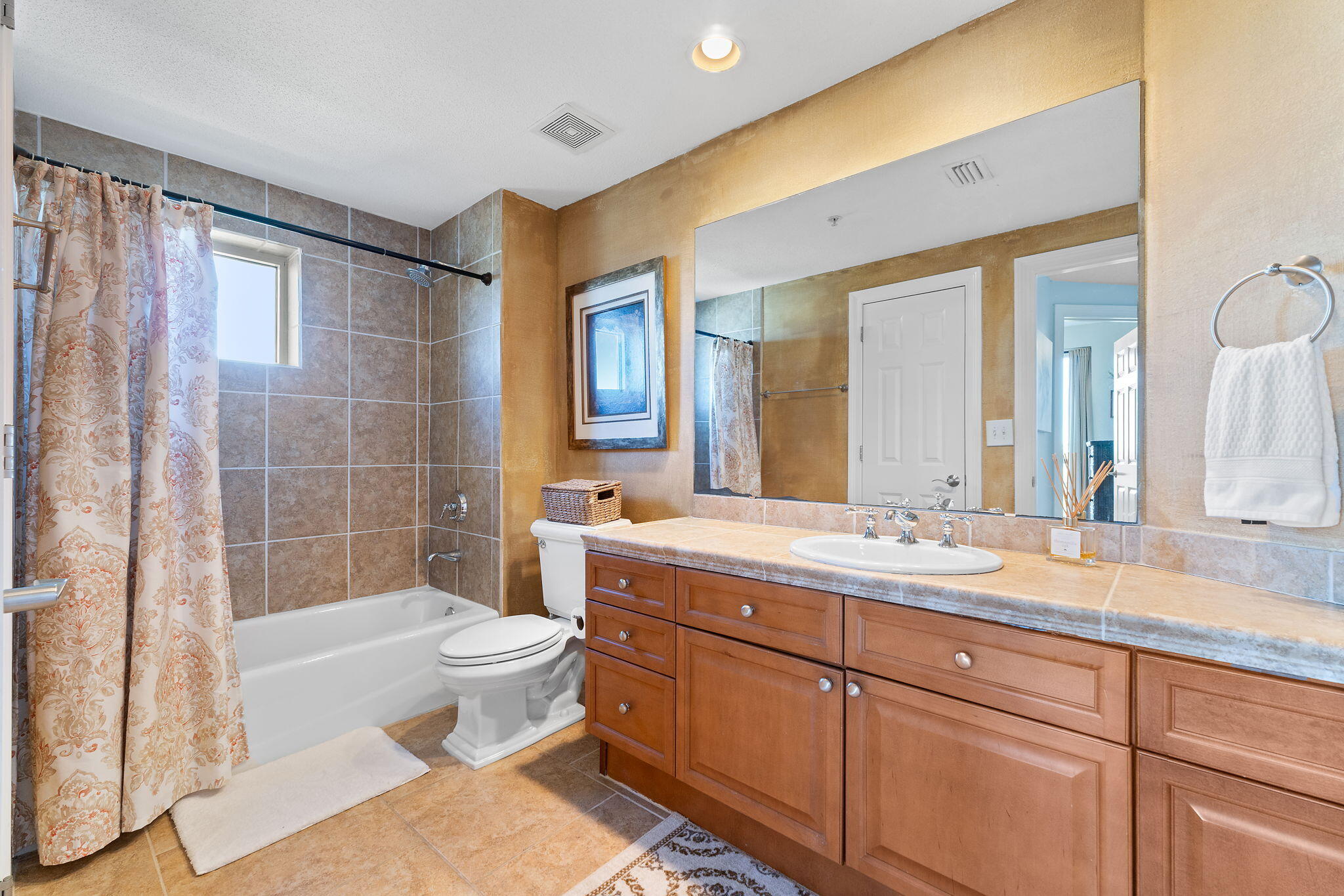 Snug Harbour - Residential