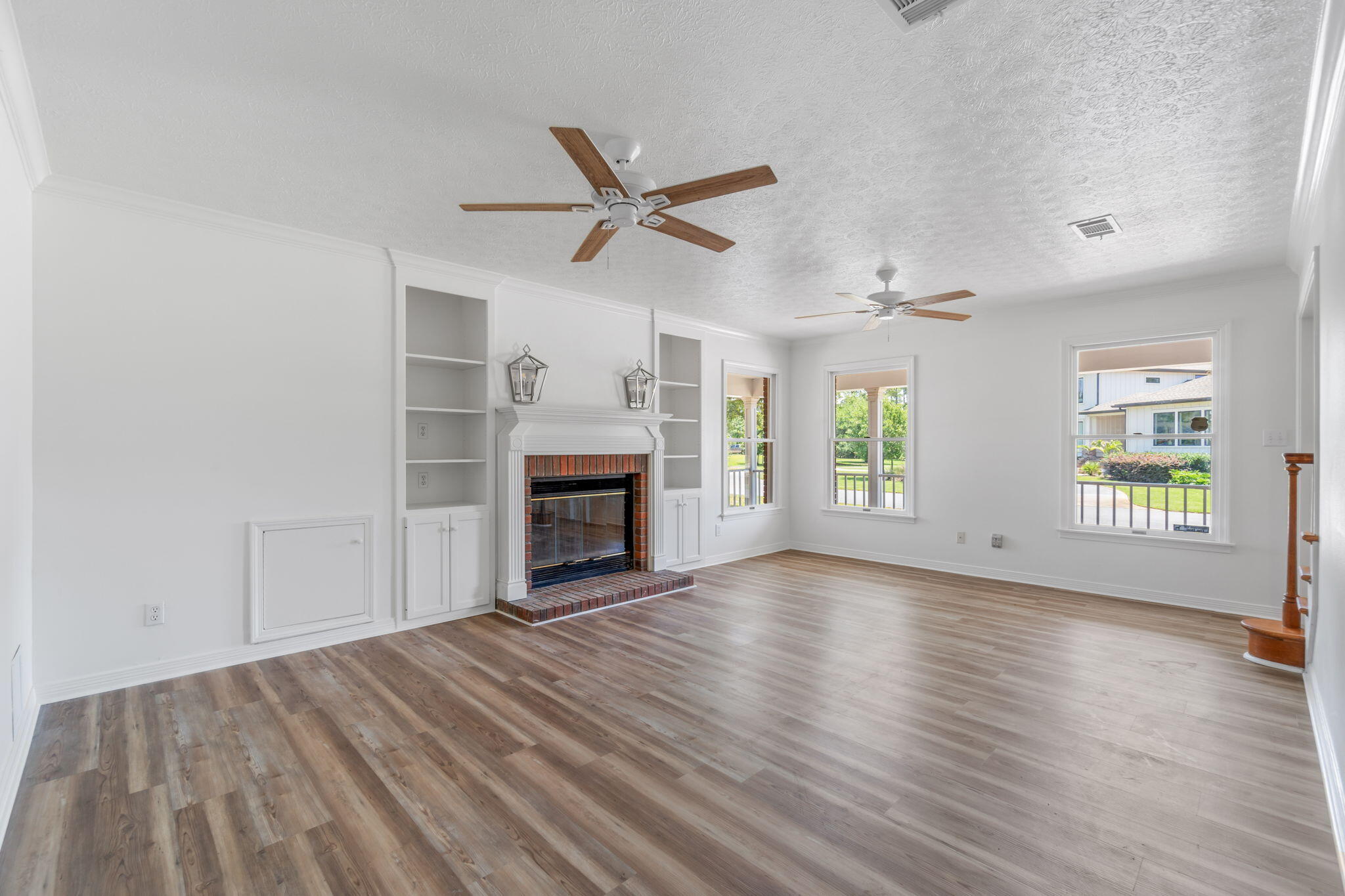 SOUNDSIDE EAST - Residential