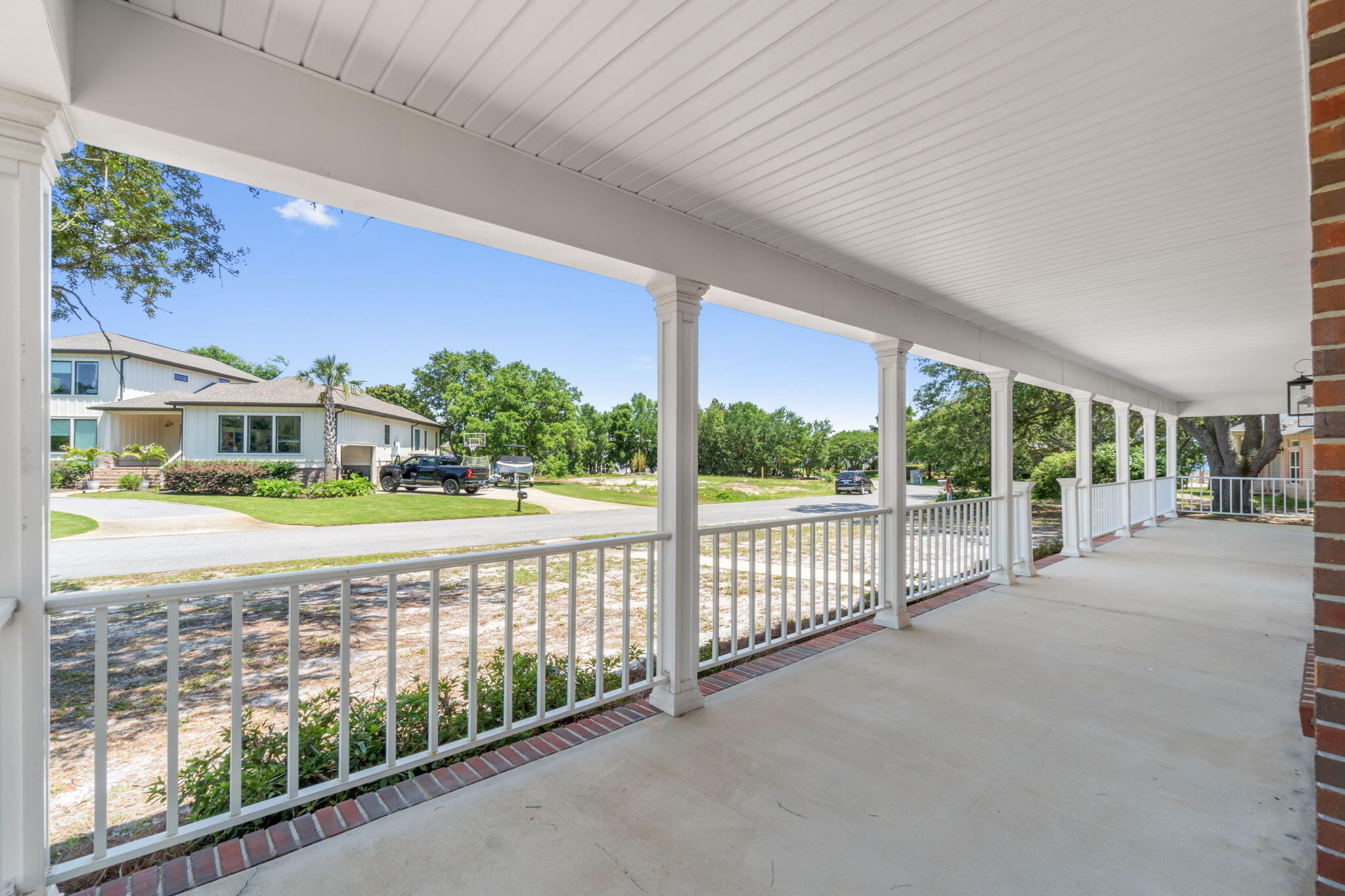 SOUNDSIDE EAST - Residential