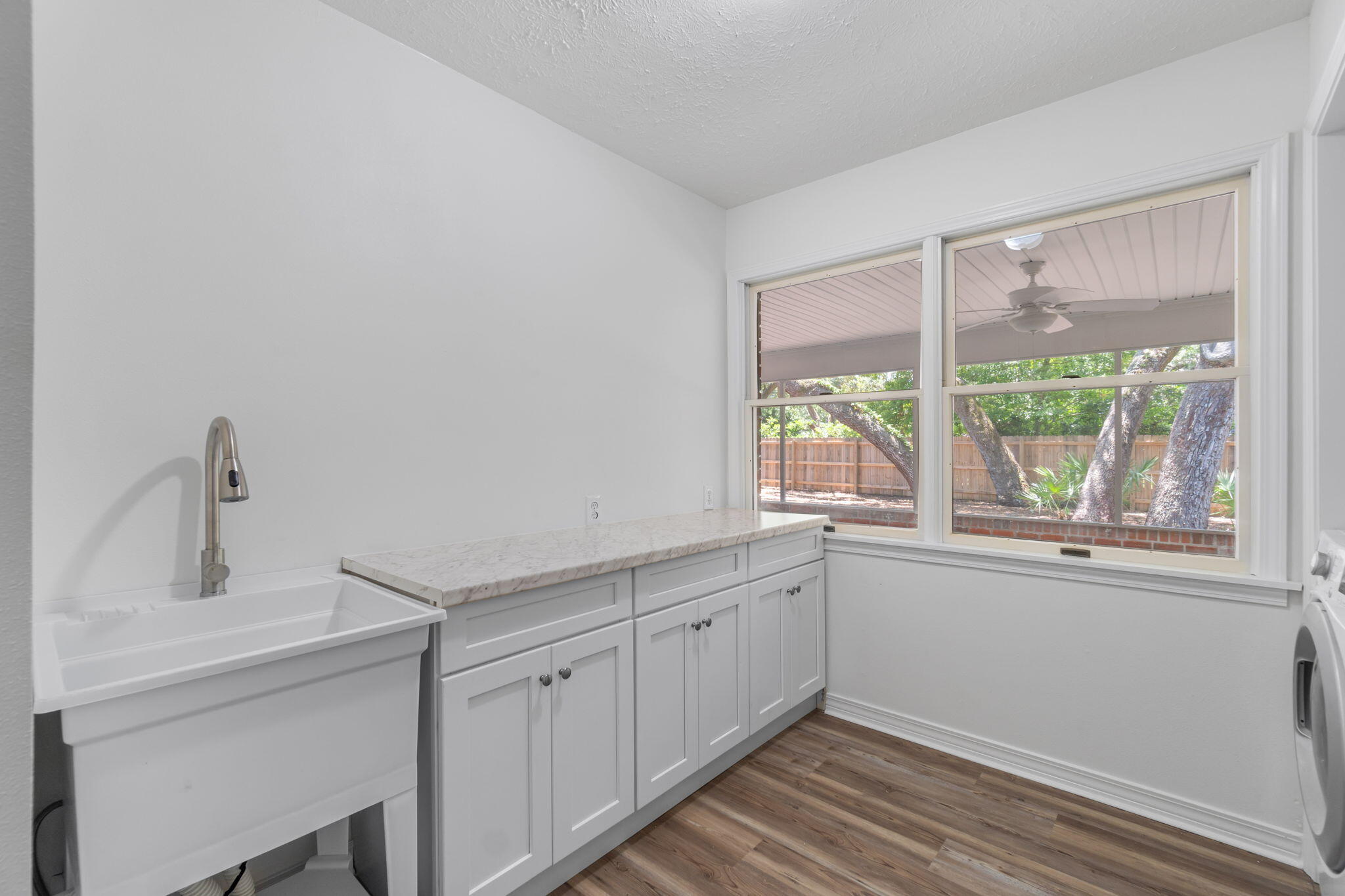 SOUNDSIDE EAST - Residential