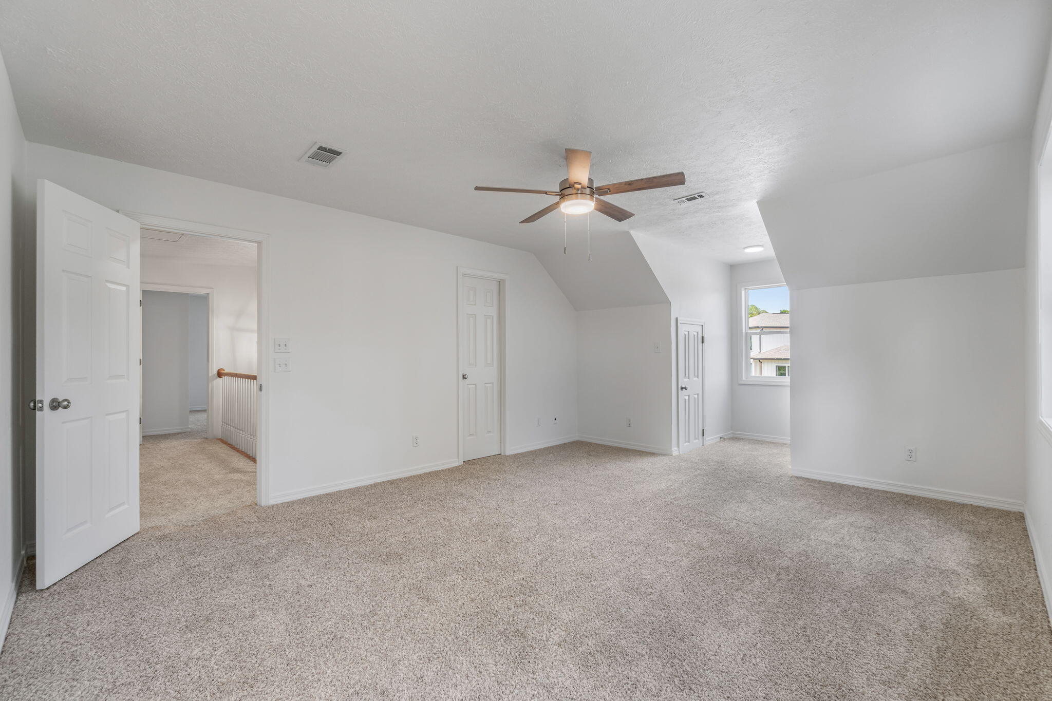 SOUNDSIDE EAST - Residential