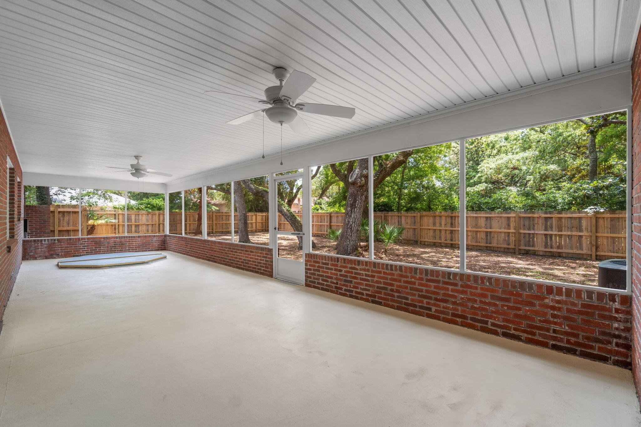 SOUNDSIDE EAST - Residential