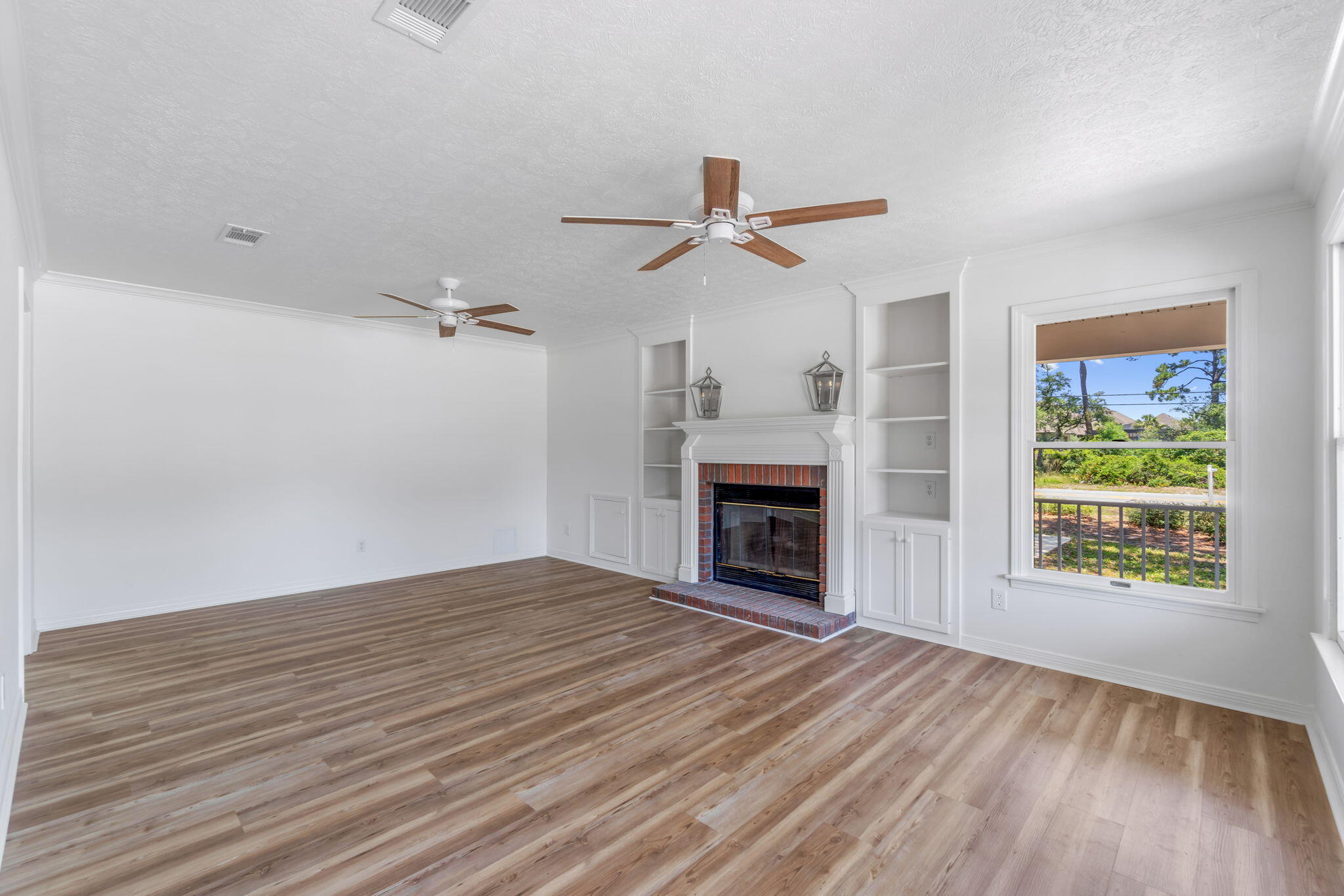 SOUNDSIDE EAST - Residential