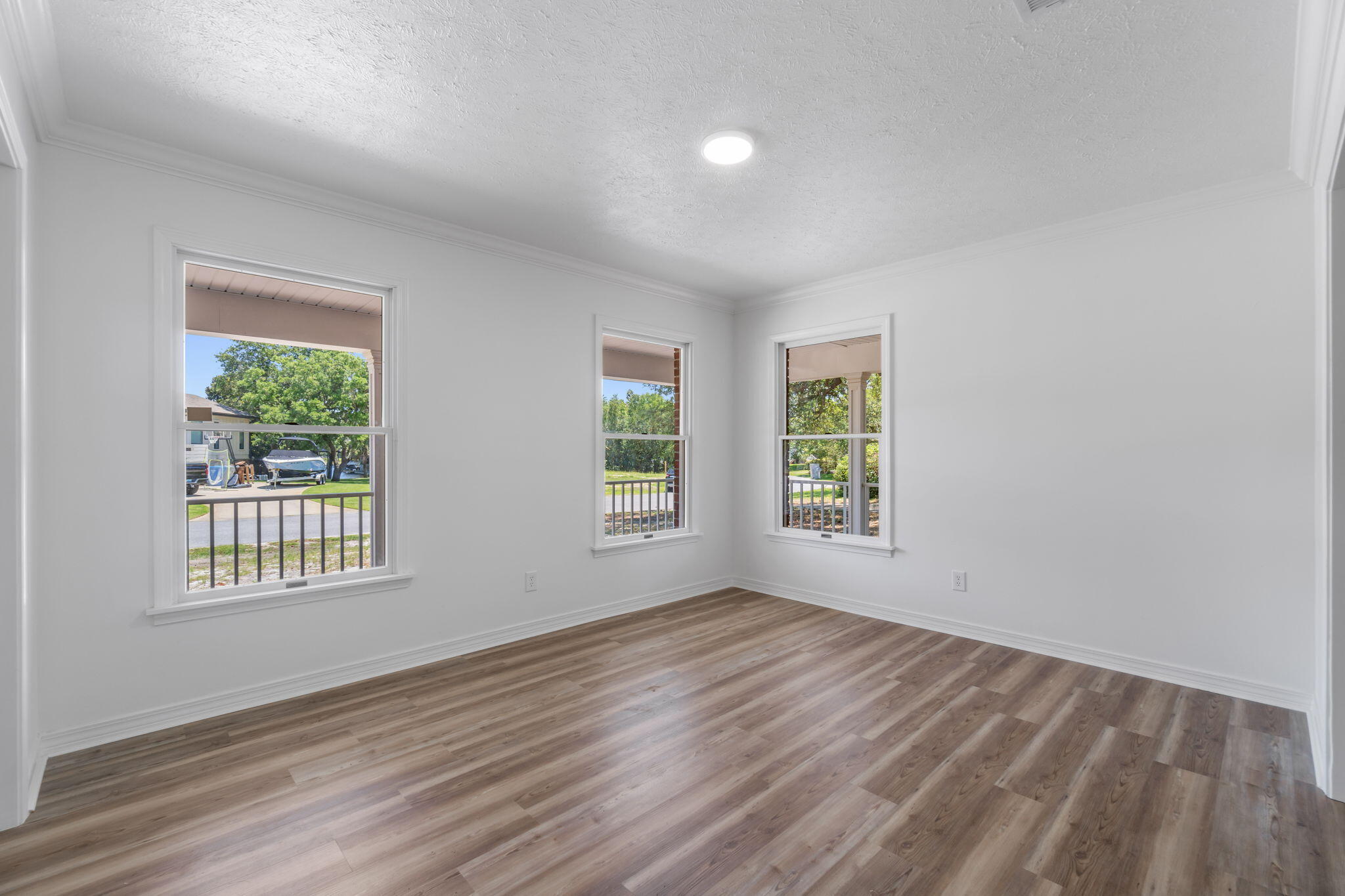 SOUNDSIDE EAST - Residential