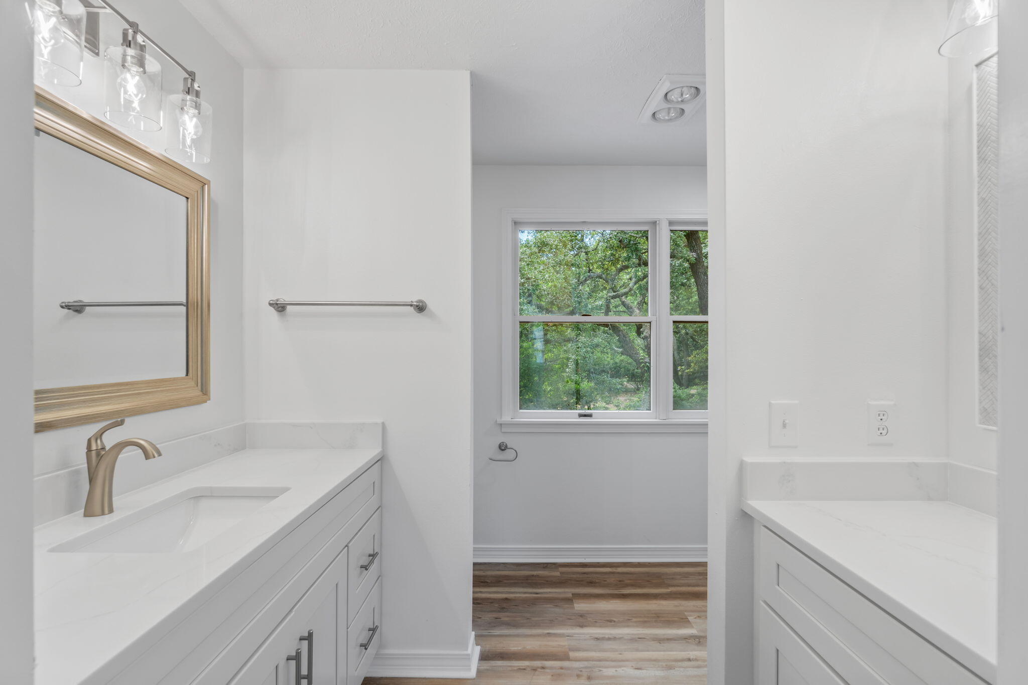 SOUNDSIDE EAST - Residential