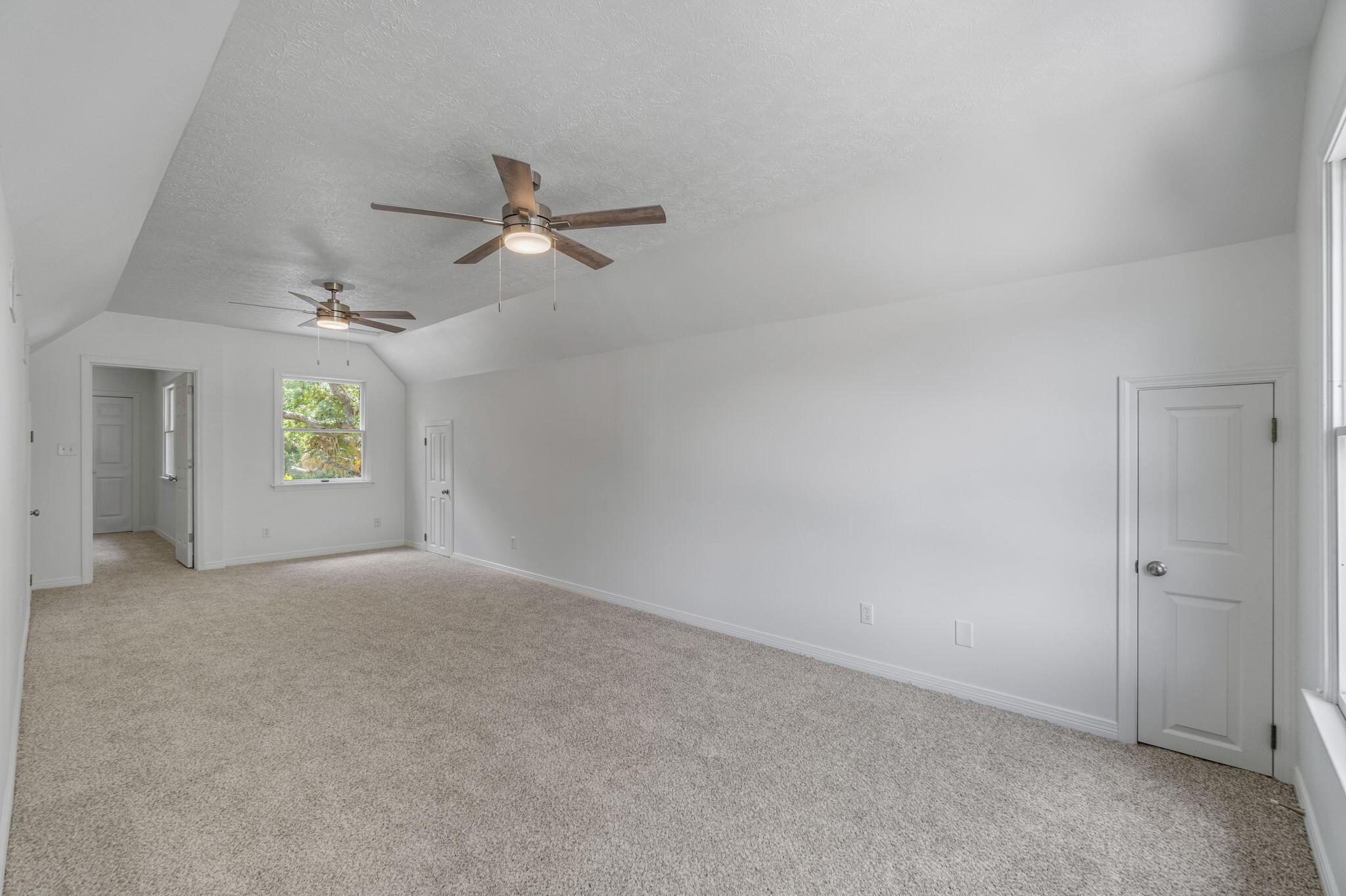 SOUNDSIDE EAST - Residential