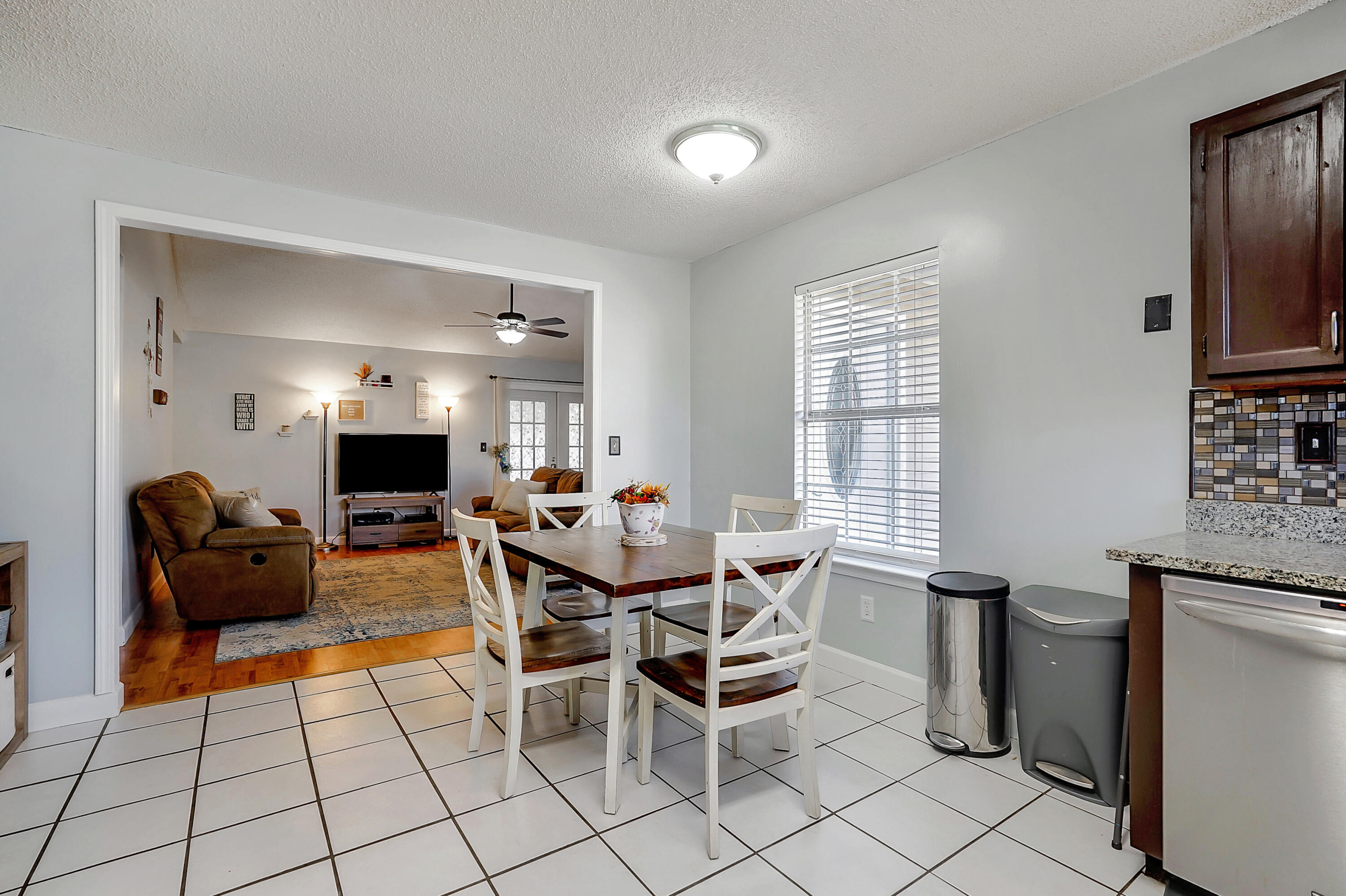 SOUTHWAY EST 1ST ADD - Residential