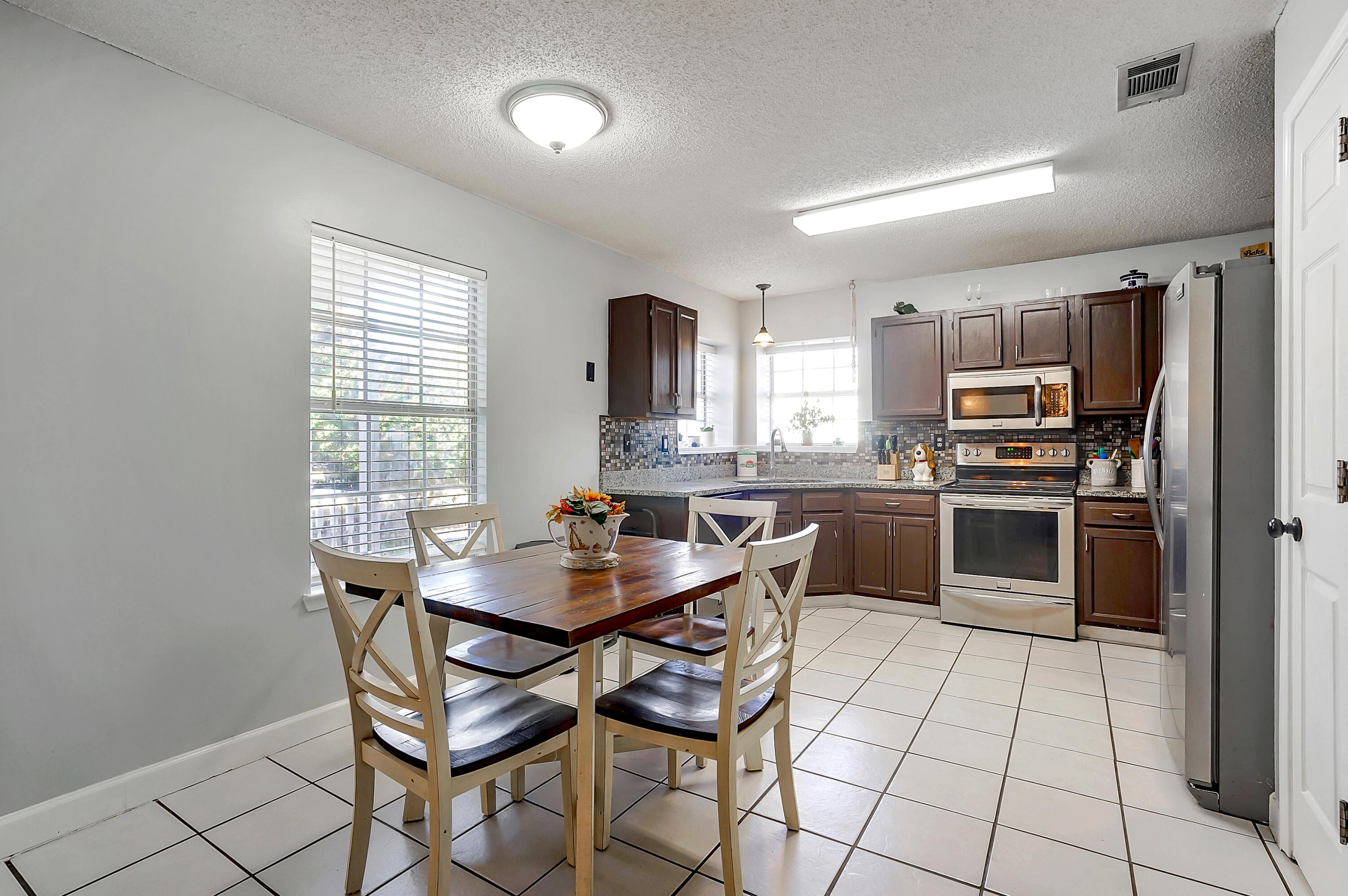 SOUTHWAY EST 1ST ADD - Residential