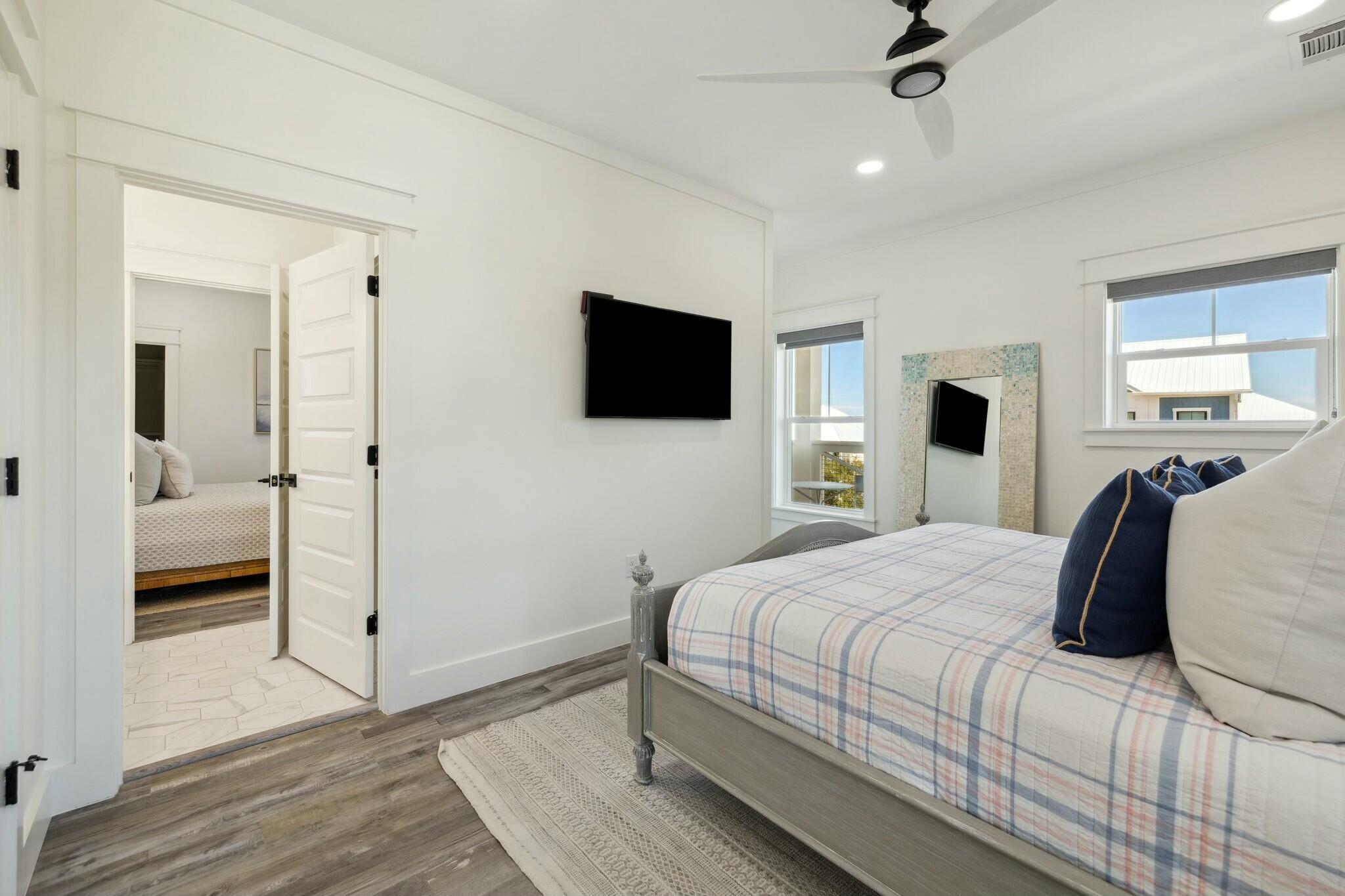 SEA POINTE - Residential