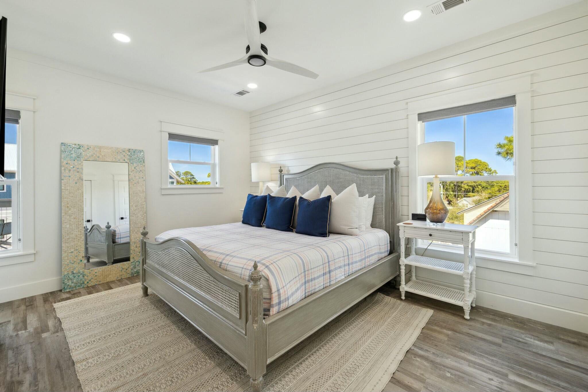 SEA POINTE - Residential