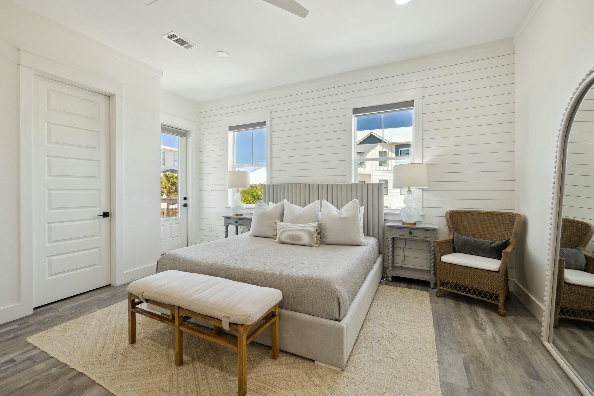 SEA POINTE - Residential