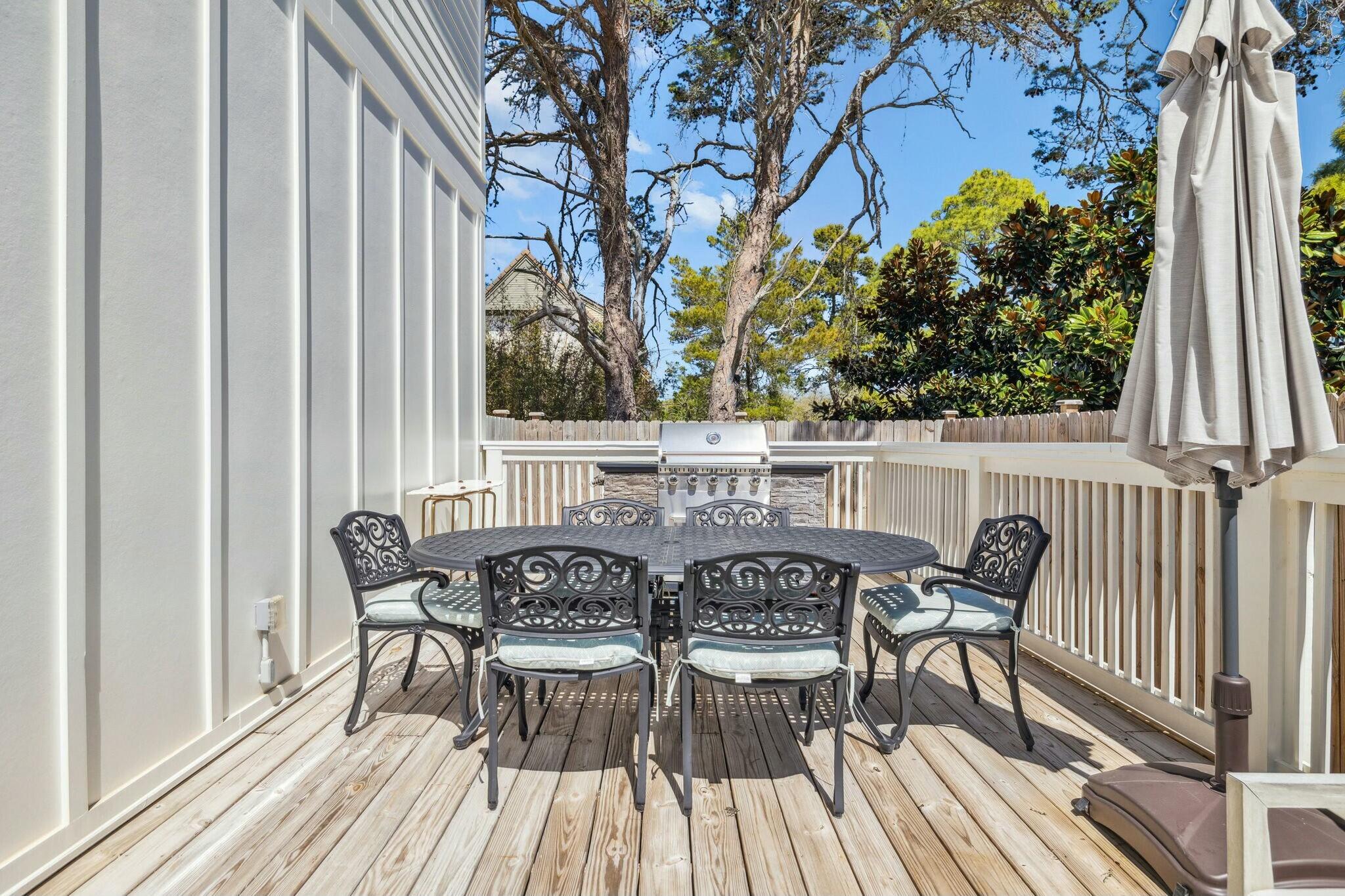 SEA POINTE - Residential