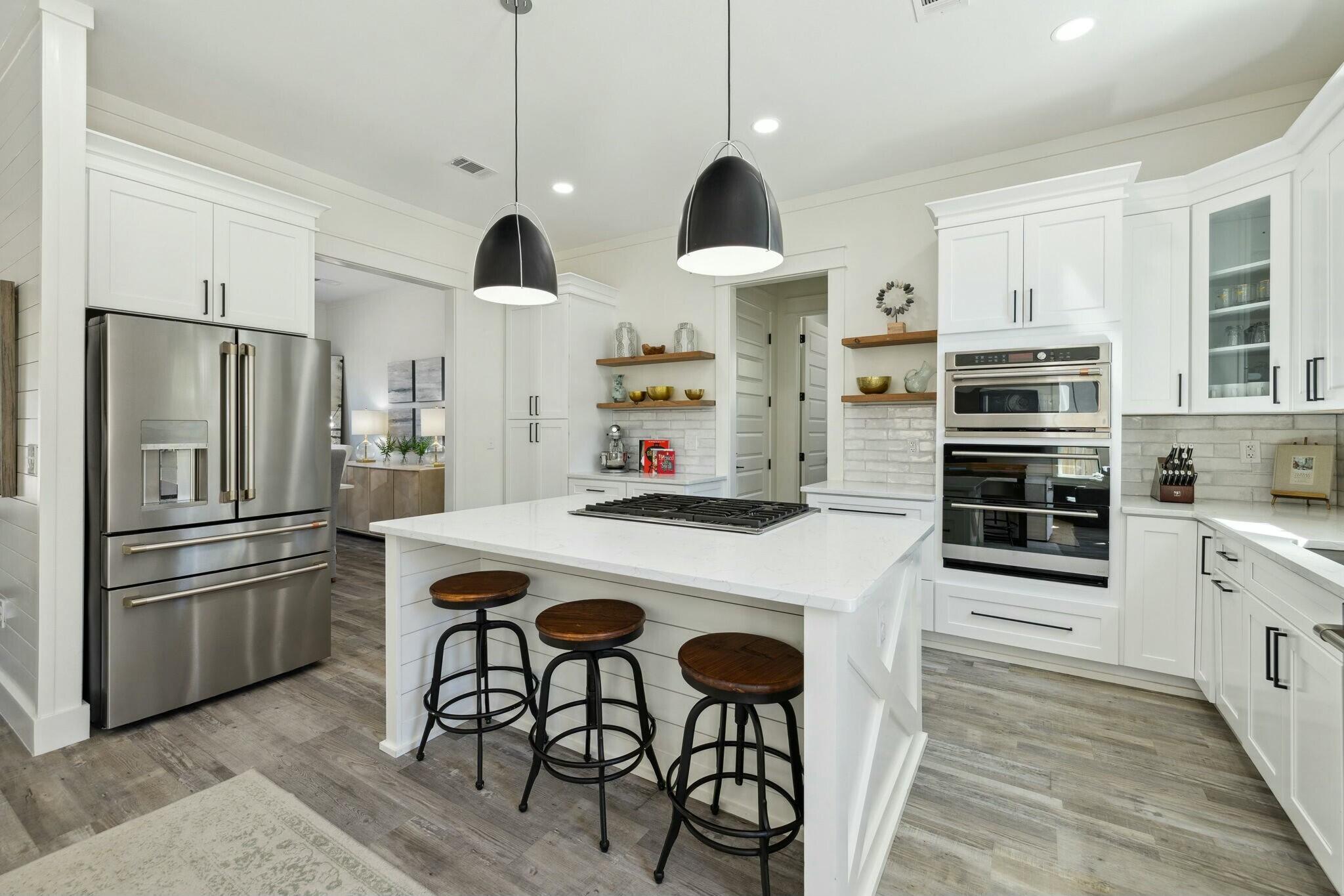 SEA POINTE - Residential
