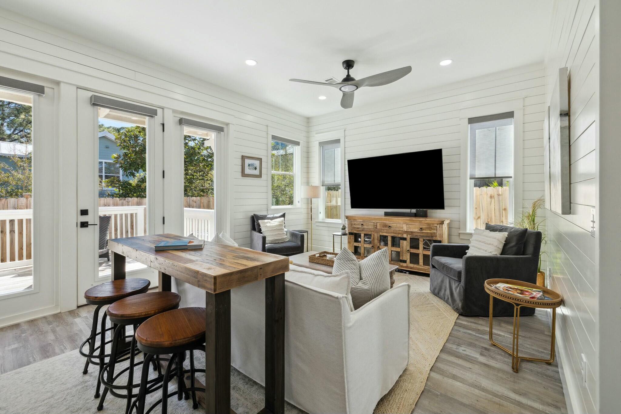 SEA POINTE - Residential