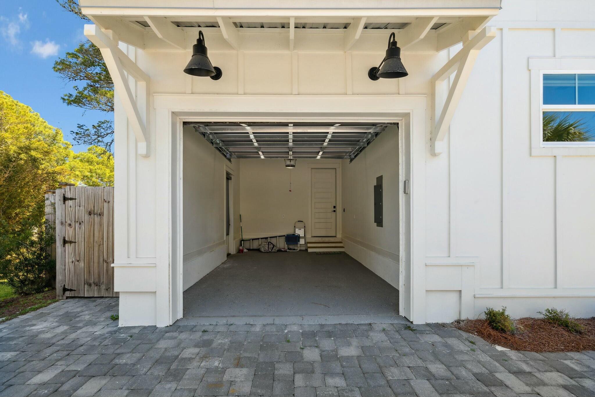 SEA POINTE - Residential