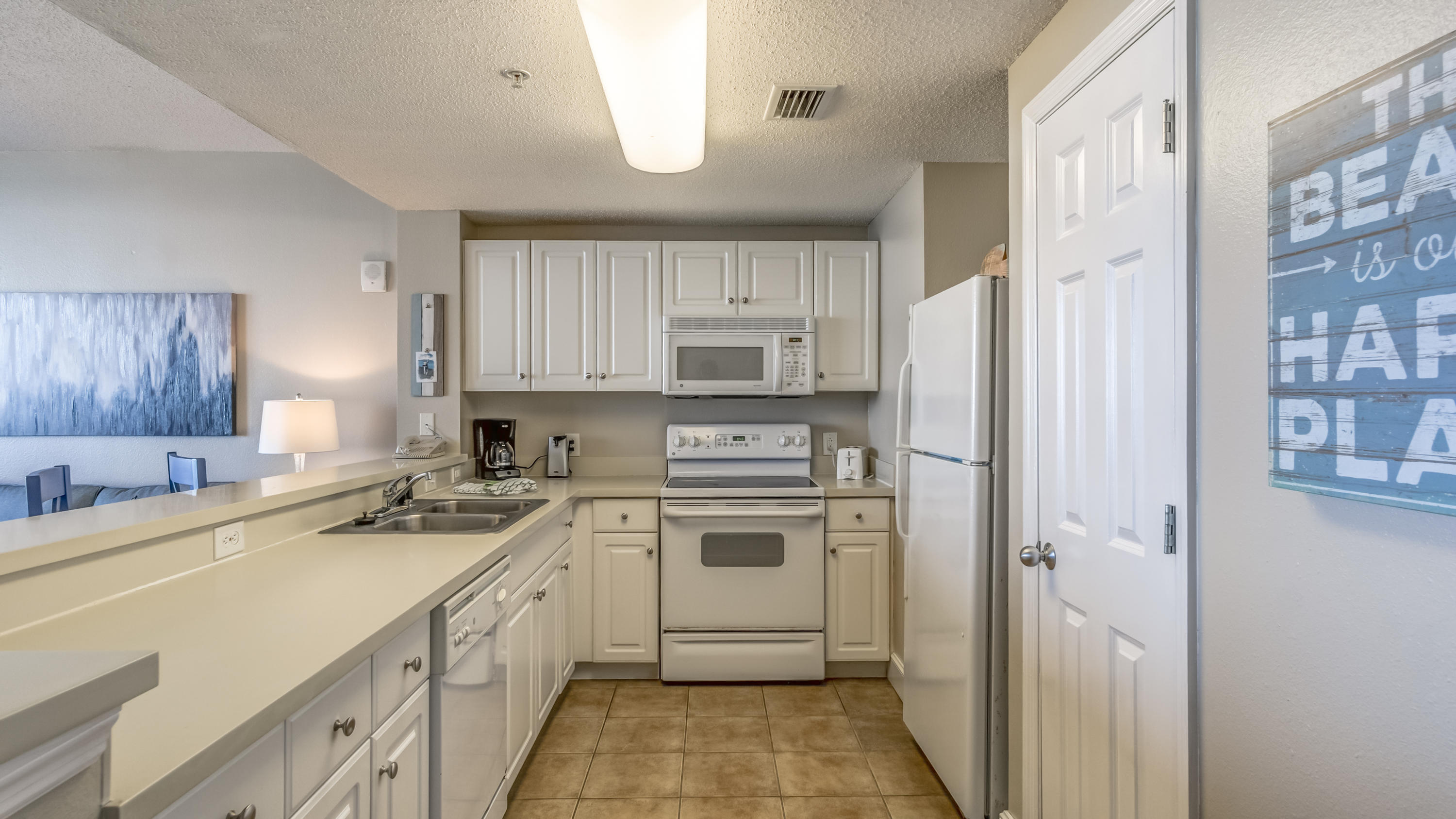 MAJESTIC BEACH TOWERS I - Residential